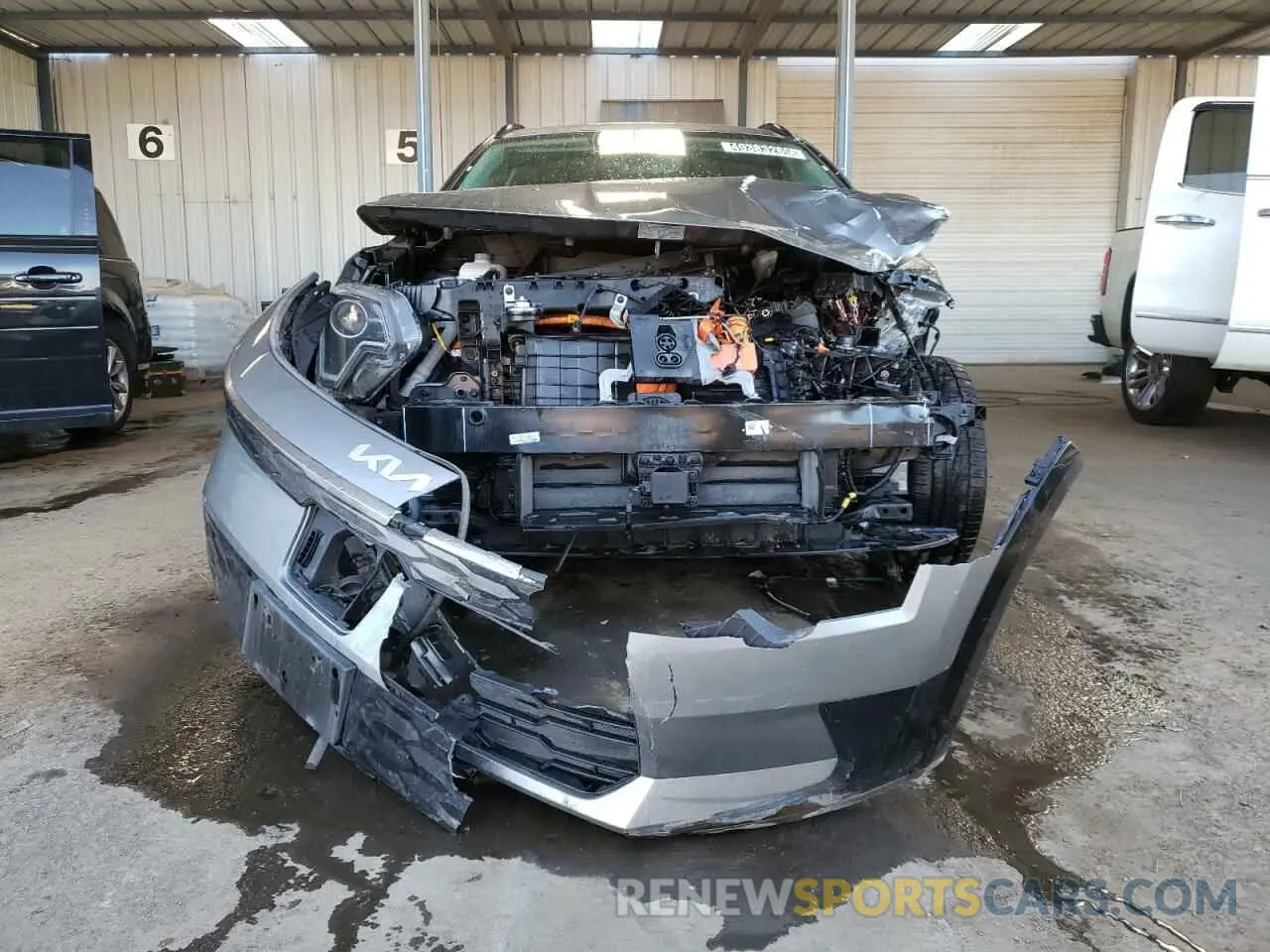 5 Photograph of a damaged car KNDCR3L15R5108624 KIA NIRO WIND 2024