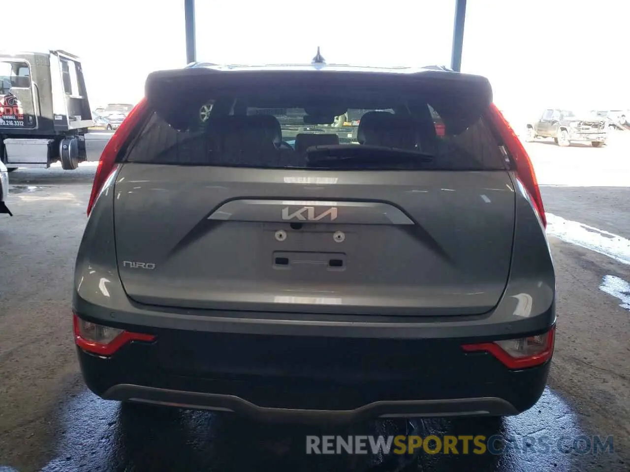 6 Photograph of a damaged car KNDCR3L15R5108624 KIA NIRO WIND 2024