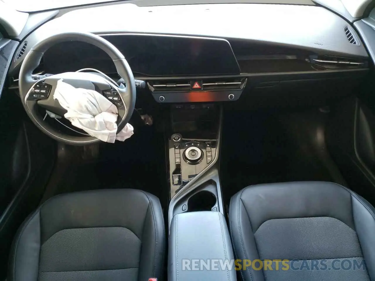8 Photograph of a damaged car KNDCR3L15R5108624 KIA NIRO WIND 2024