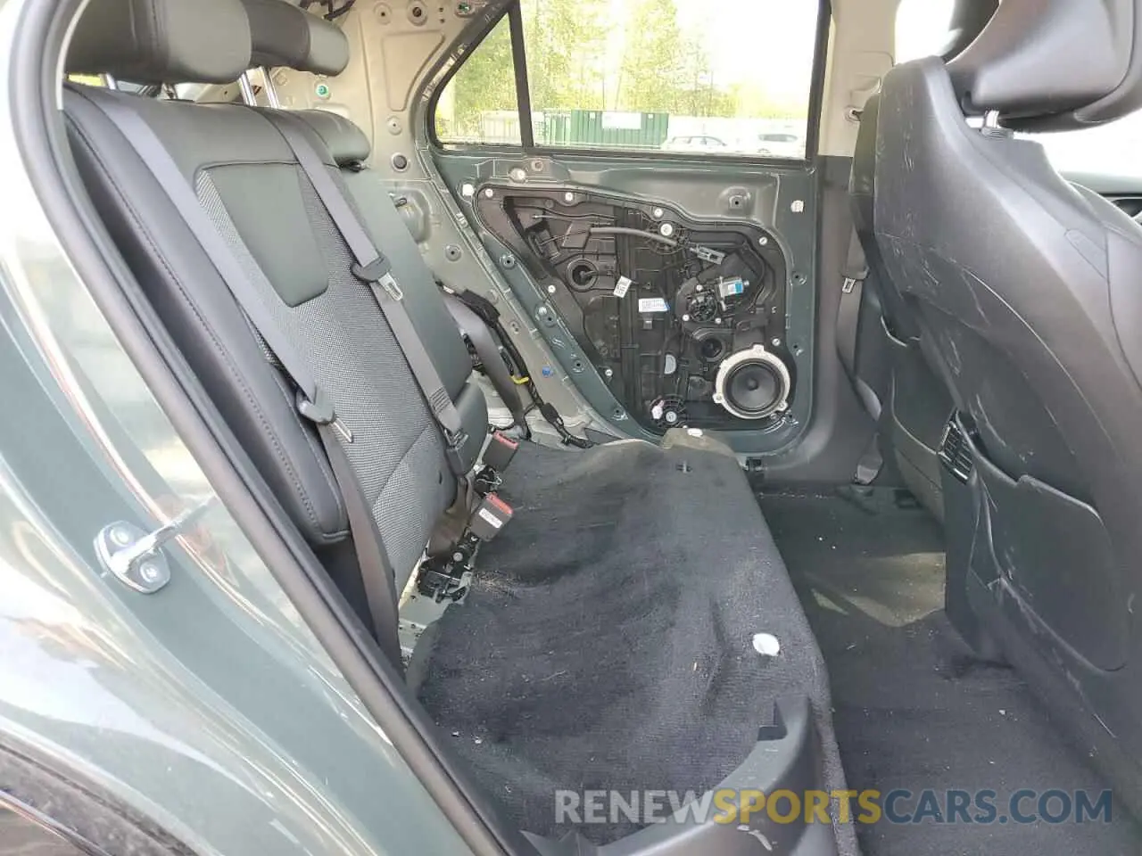 11 Photograph of a damaged car KNDCR3L15R5117954 KIA NIRO WIND 2024