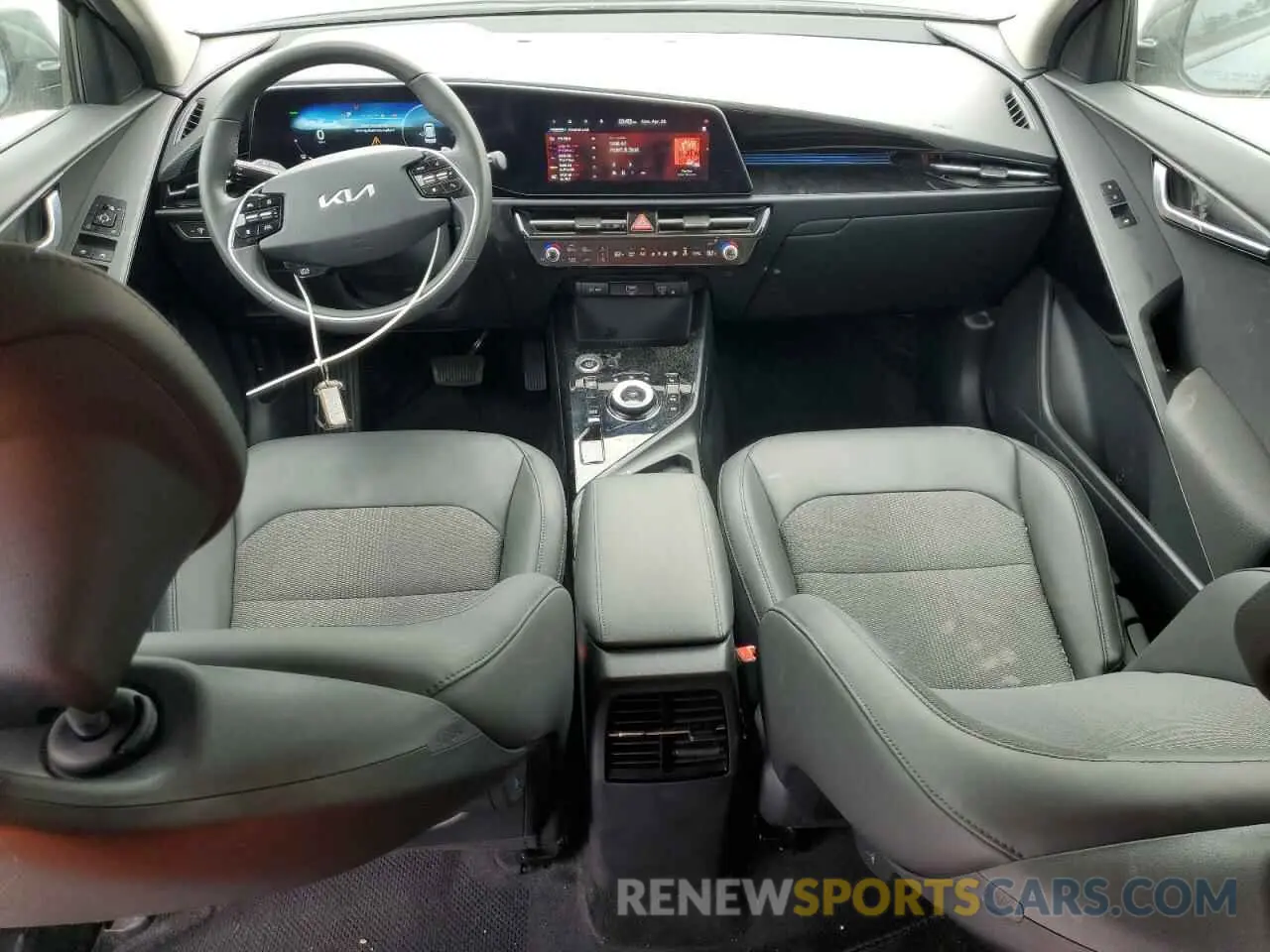 8 Photograph of a damaged car KNDCR3L16R5106042 KIA NIRO WIND 2024