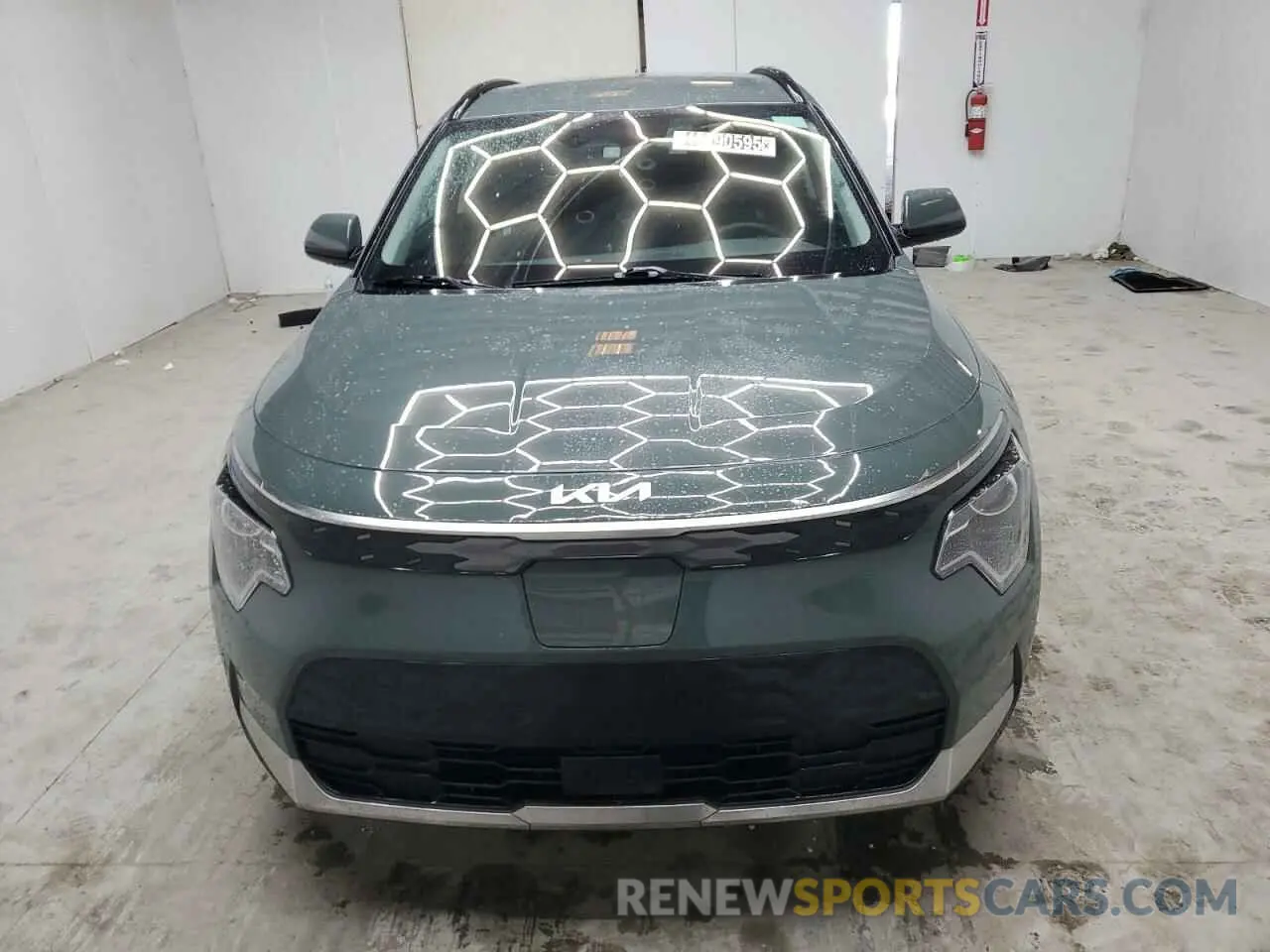 5 Photograph of a damaged car KNDCR3L17R5102548 KIA NIRO WIND 2024