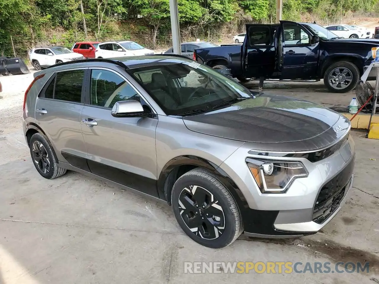 4 Photograph of a damaged car KNDCR3L17R5114246 KIA NIRO WIND 2024