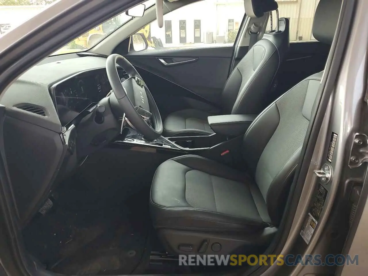 7 Photograph of a damaged car KNDCR3L17R5114246 KIA NIRO WIND 2024