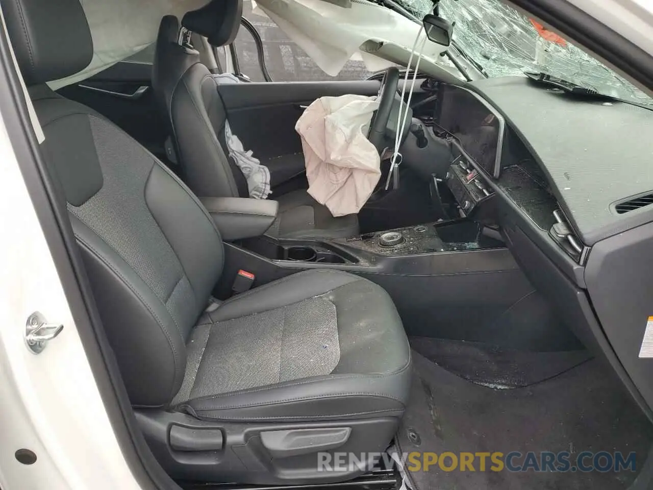 7 Photograph of a damaged car KNDCR3L17R5122752 KIA NIRO WIND 2024