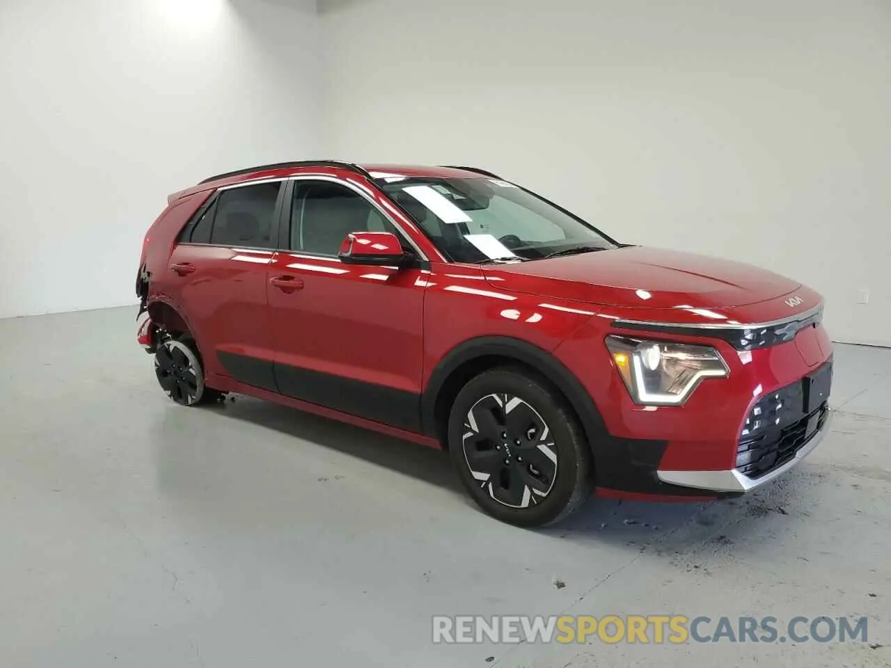 4 Photograph of a damaged car KNDCR3L17R5123044 KIA NIRO WIND 2024