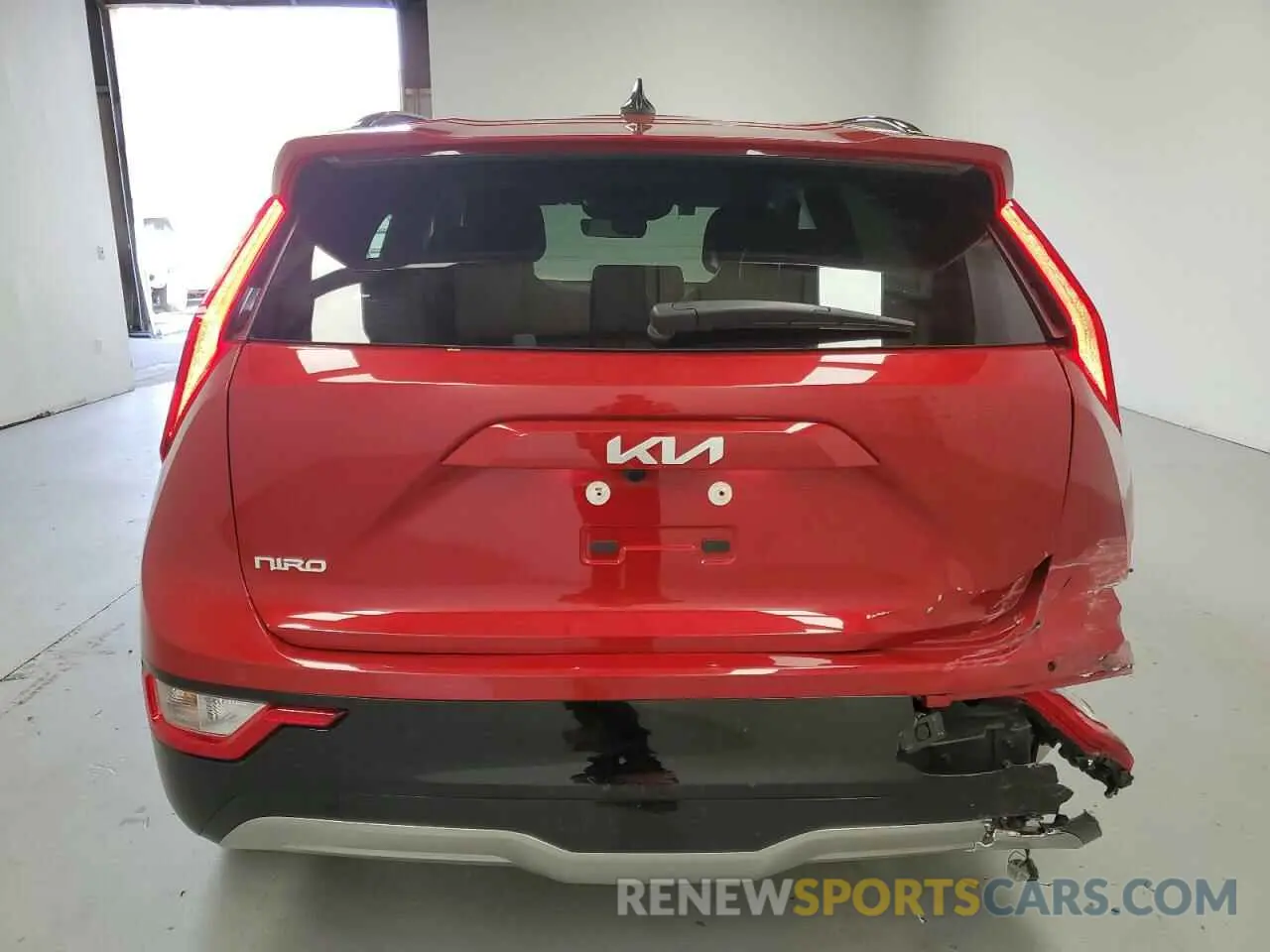 6 Photograph of a damaged car KNDCR3L17R5123044 KIA NIRO WIND 2024