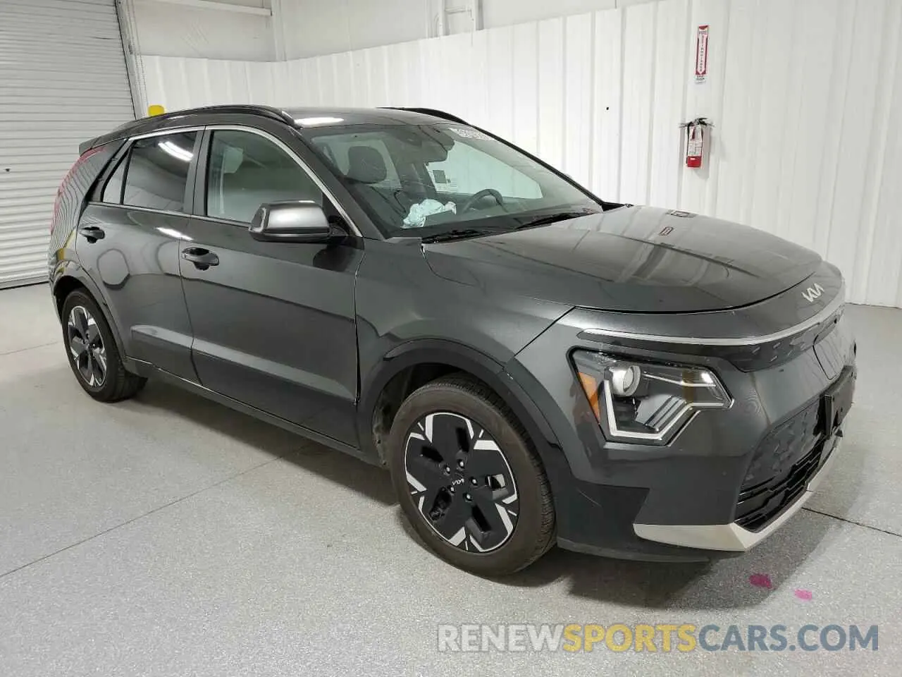 4 Photograph of a damaged car KNDCR3L18R5121416 KIA NIRO WIND 2024
