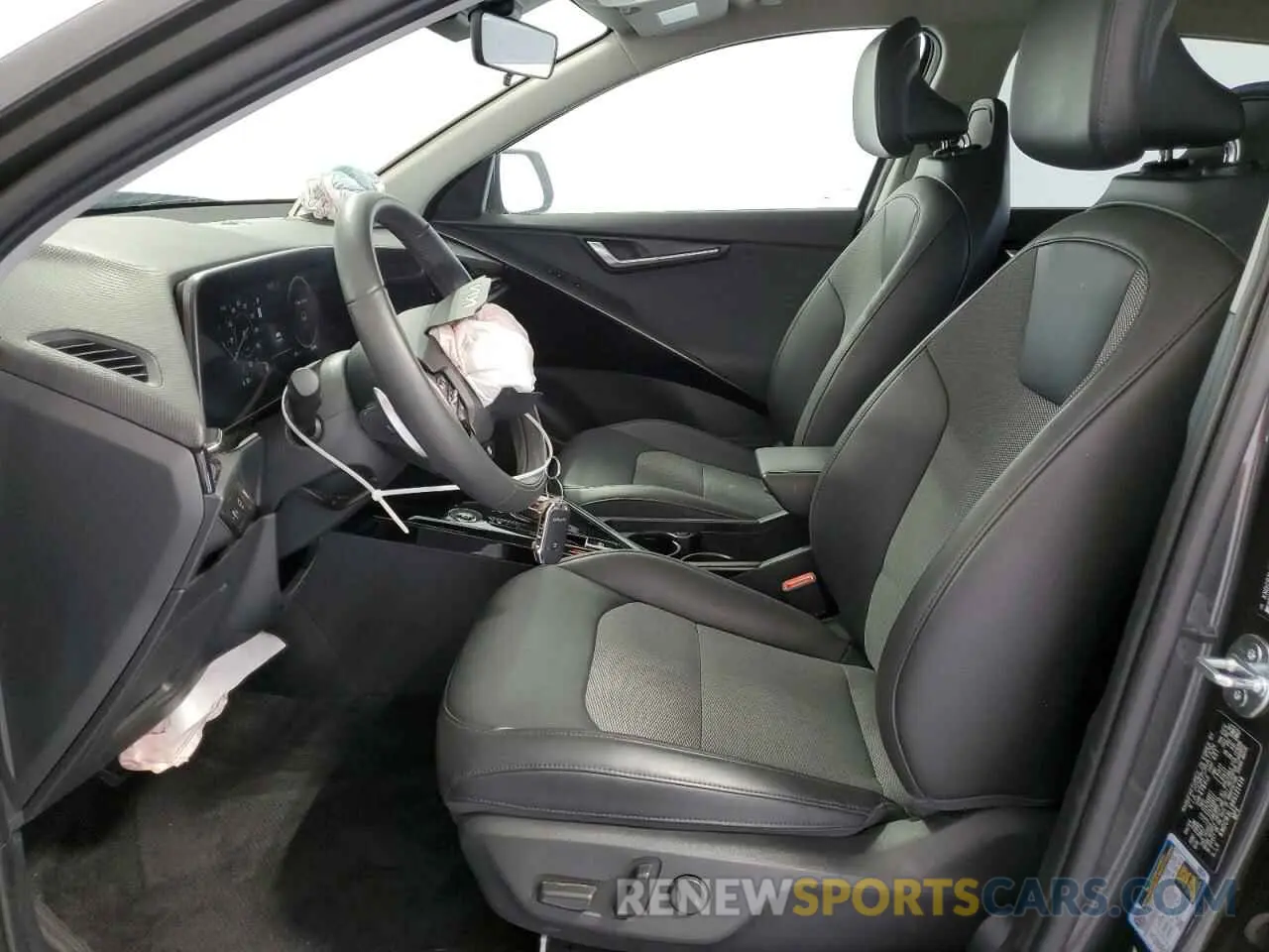 7 Photograph of a damaged car KNDCR3L18R5121416 KIA NIRO WIND 2024