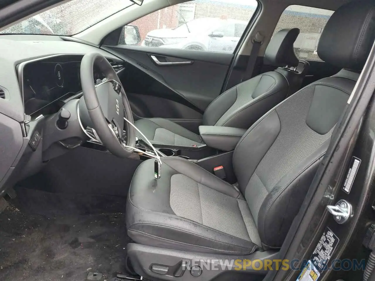 7 Photograph of a damaged car KNDCR3L18R5128396 KIA NIRO WIND 2024