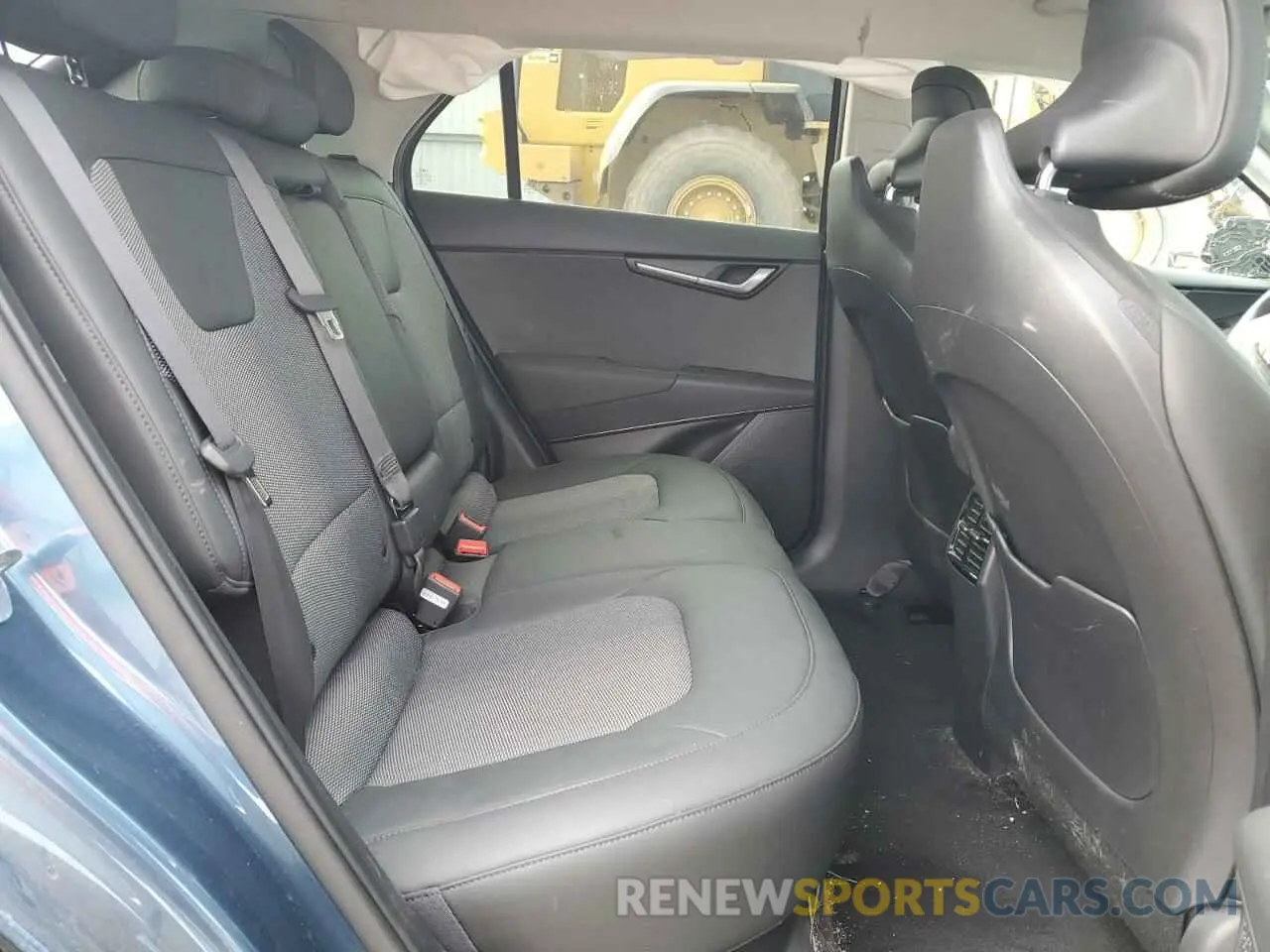 11 Photograph of a damaged car KNDCR3L19R5081041 KIA NIRO WIND 2024