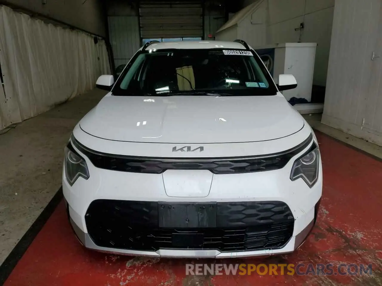 5 Photograph of a damaged car KNDCR3L19R5116192 KIA NIRO WIND 2024