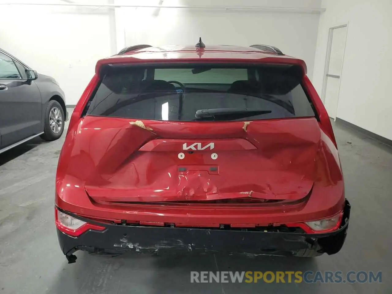 6 Photograph of a damaged car KNDCR3L19R5122168 KIA NIRO WIND 2024