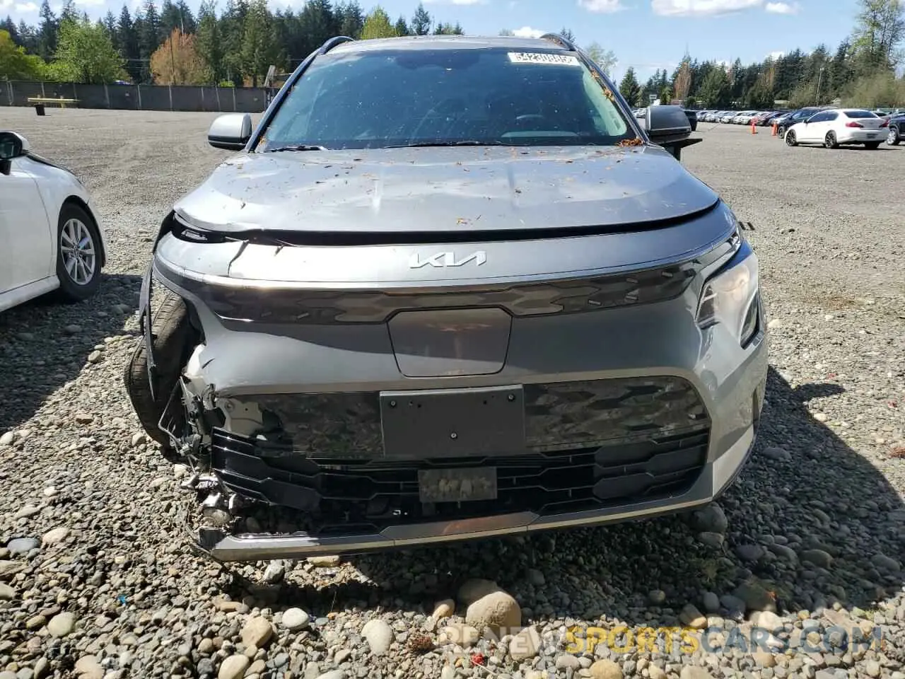 5 Photograph of a damaged car KNDCR3L1XR5079928 KIA NIRO WIND 2024