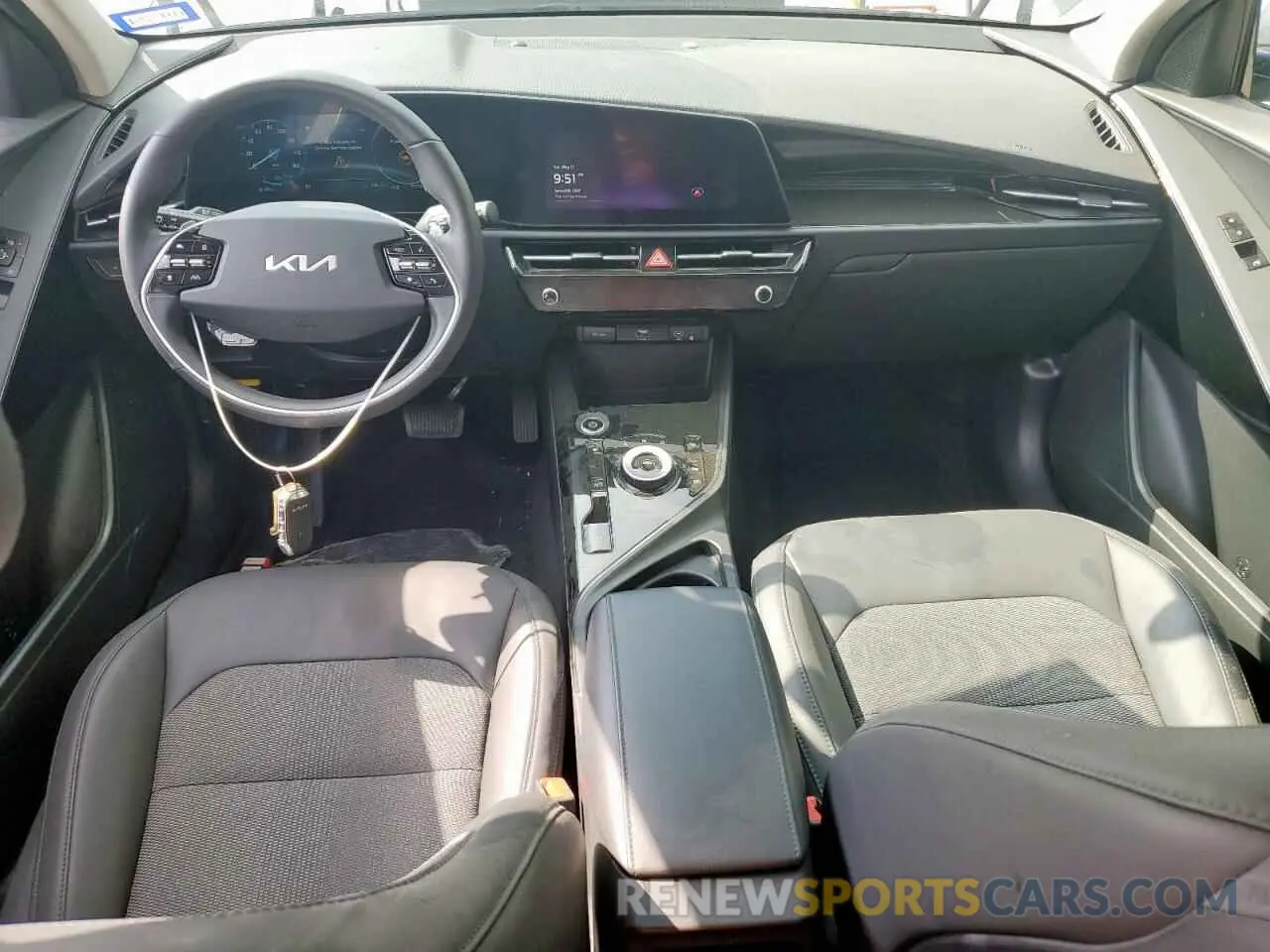 8 Photograph of a damaged car KNDCR3L1XR5086734 KIA NIRO WIND 2024