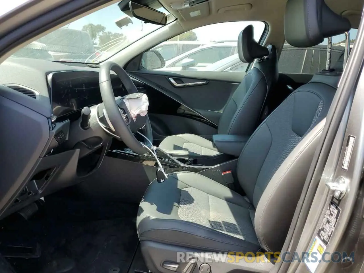 7 Photograph of a damaged car KNDCR3L1XR5122115 KIA NIRO WIND 2024