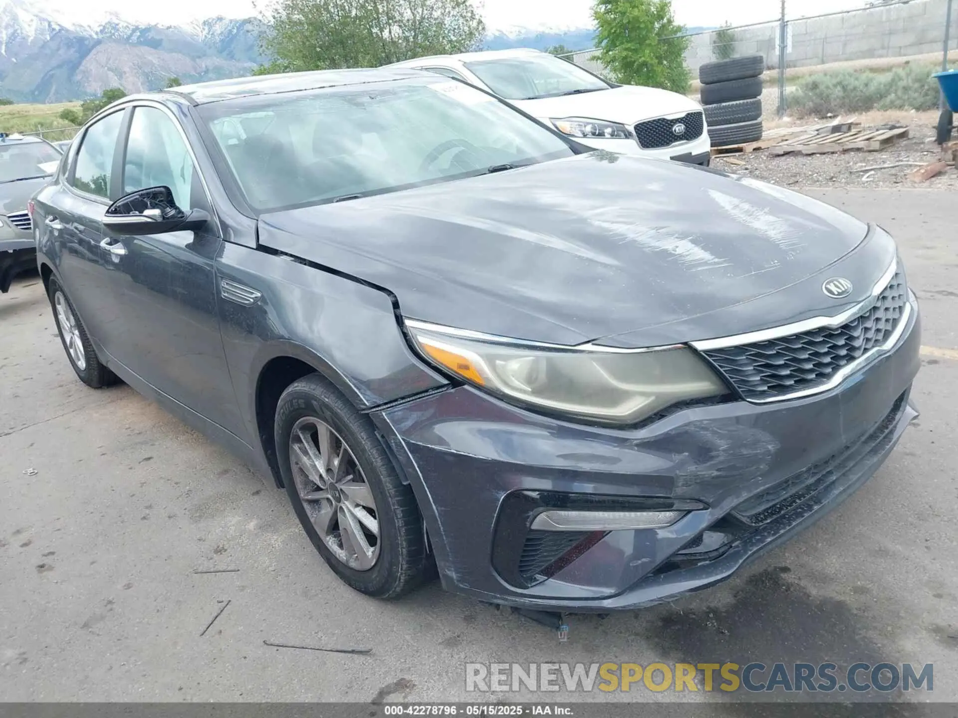1 Photograph of a damaged car 5XXGT4L30KG276537 KIA OPTIMA 2019