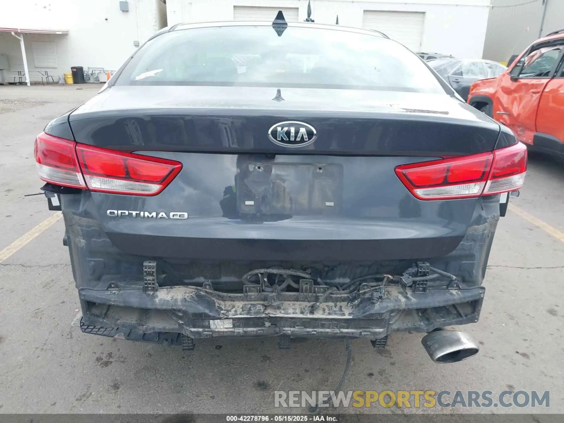 17 Photograph of a damaged car 5XXGT4L30KG276537 KIA OPTIMA 2019