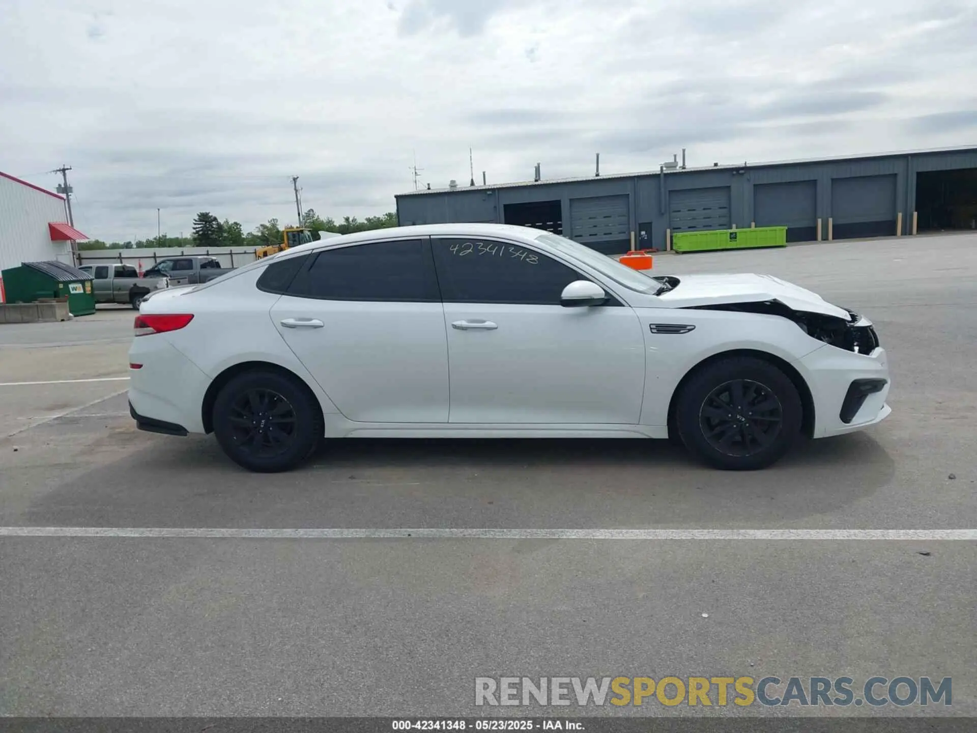 14 Photograph of a damaged car 5XXGT4L30KG280104 KIA OPTIMA 2019