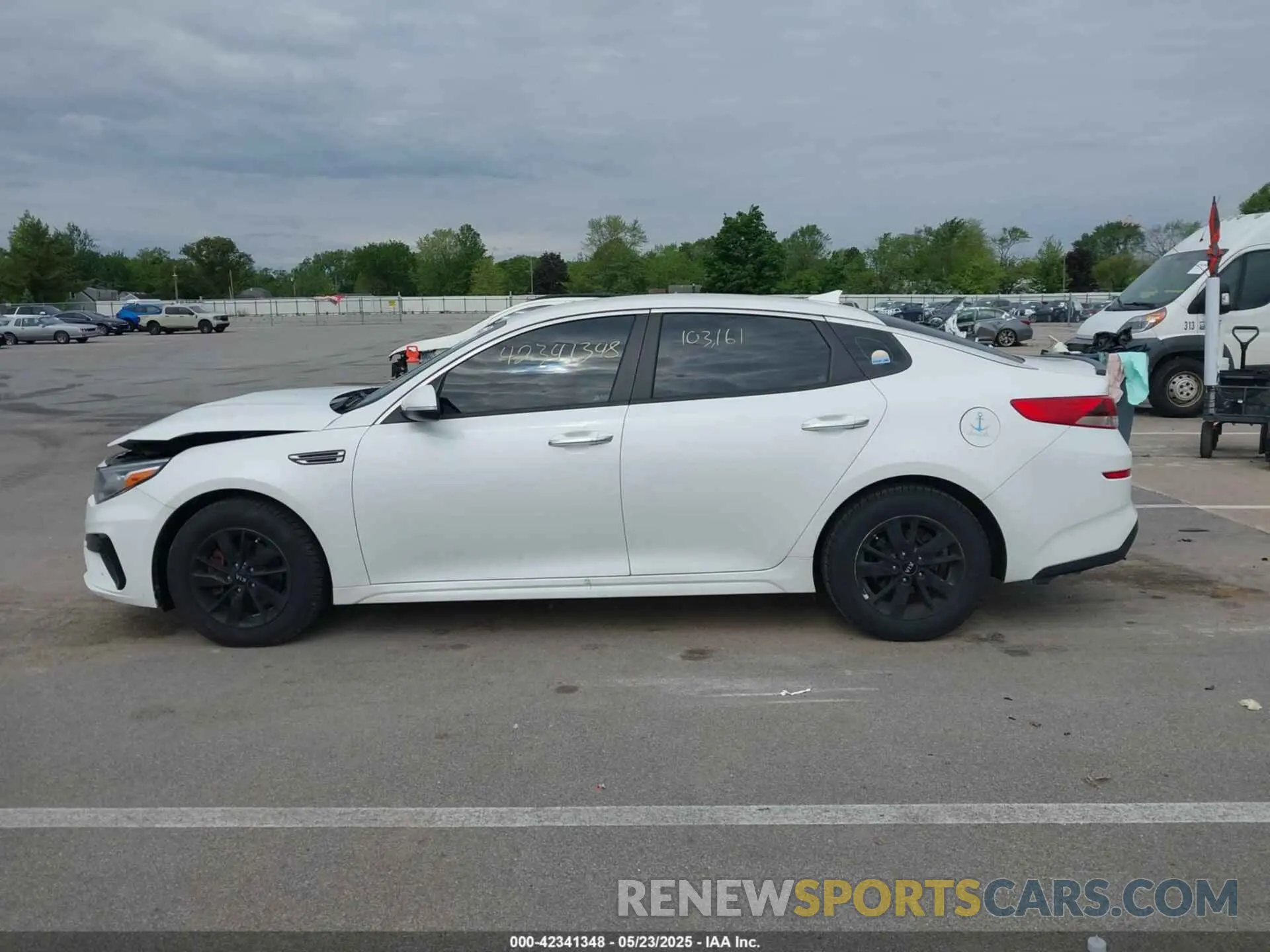 15 Photograph of a damaged car 5XXGT4L30KG280104 KIA OPTIMA 2019