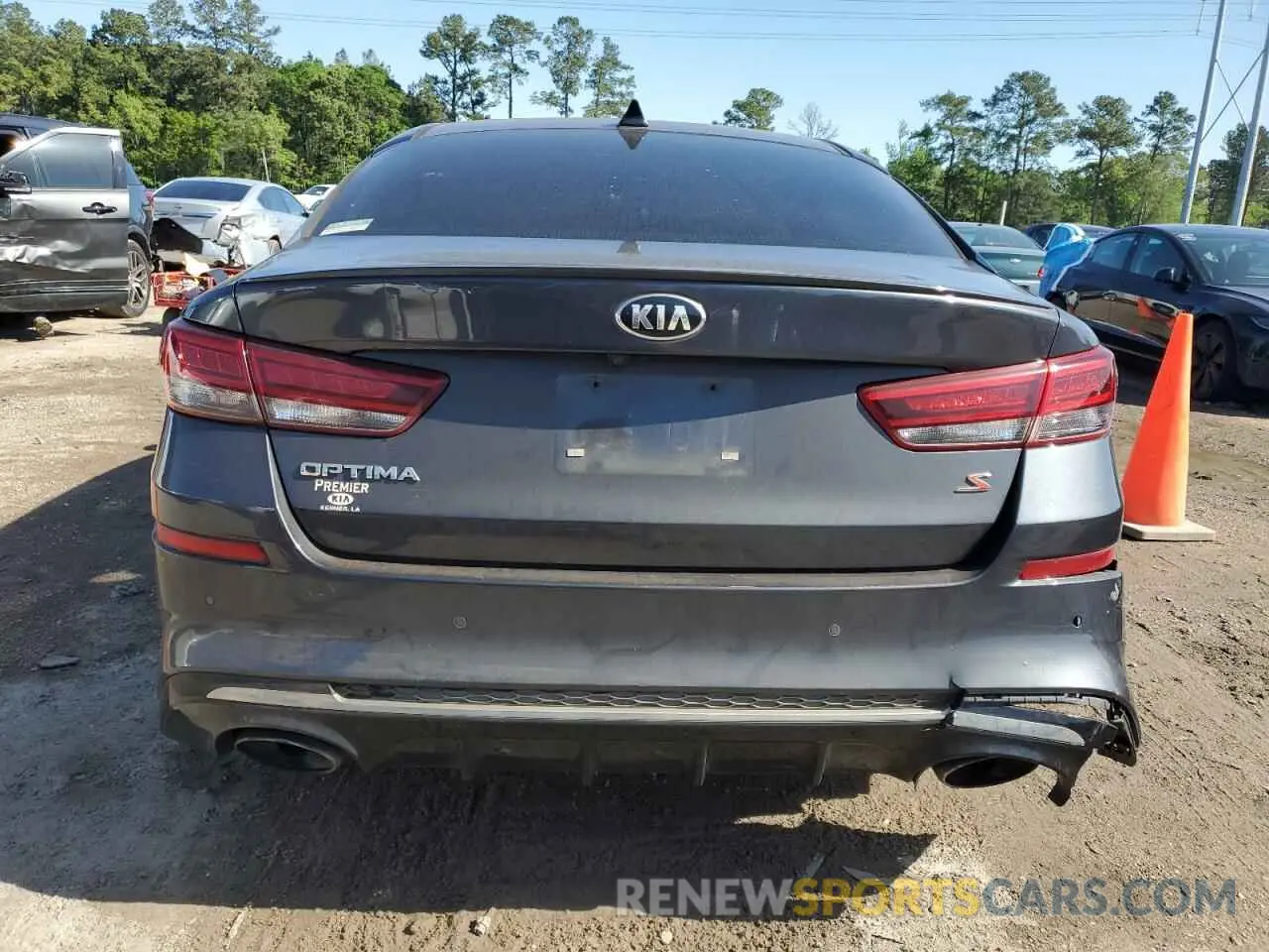 6 Photograph of a damaged car 5XXGT4L30KG280457 KIA OPTIMA 2019