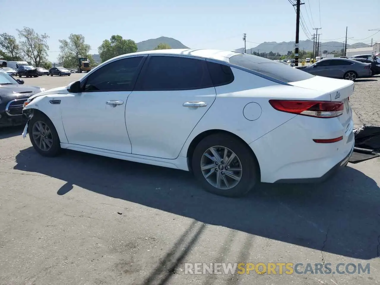 2 Photograph of a damaged car 5XXGT4L30KG283939 KIA OPTIMA 2019