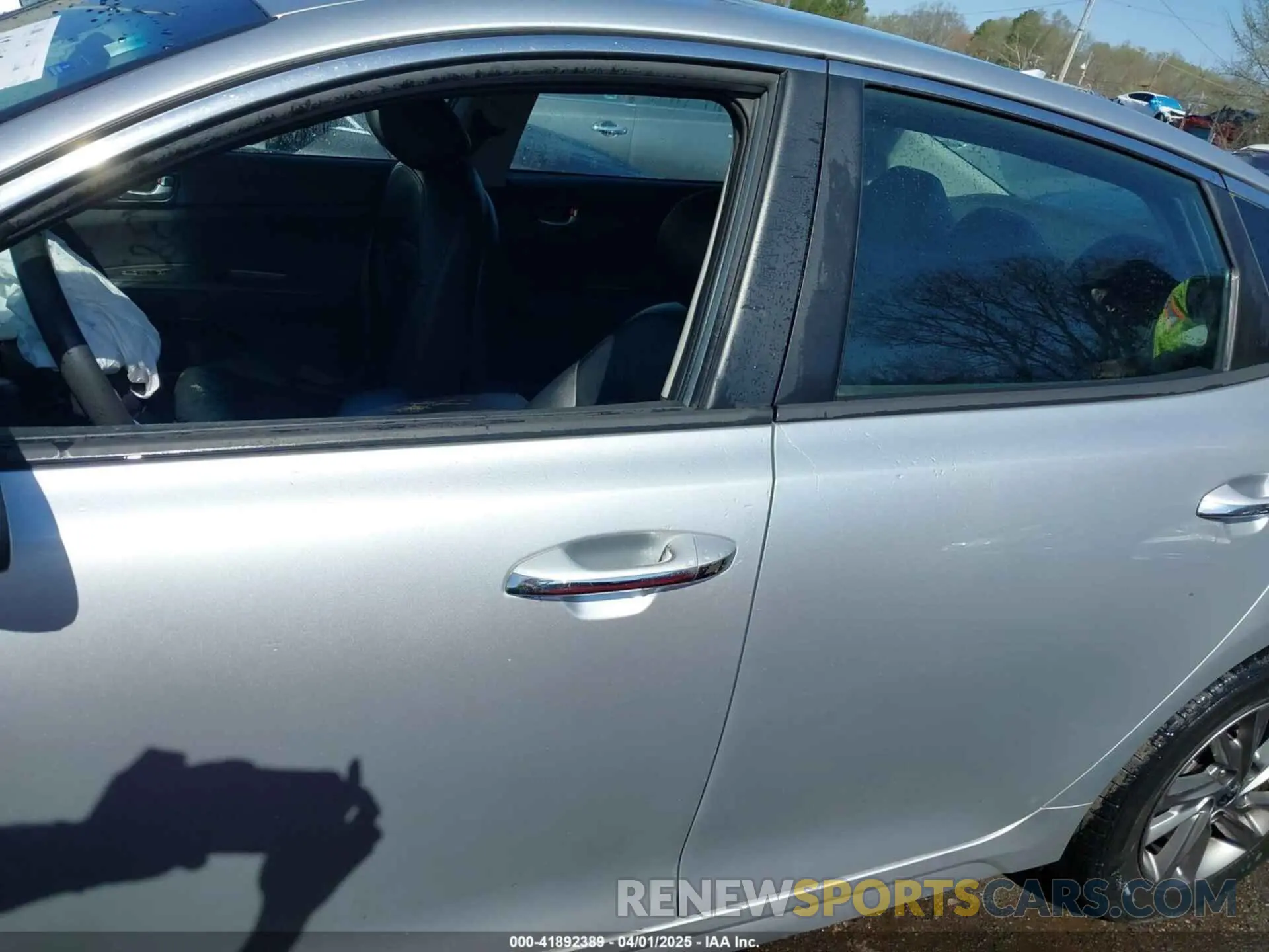 13 Photograph of a damaged car 5XXGT4L30KG287635 KIA OPTIMA 2019
