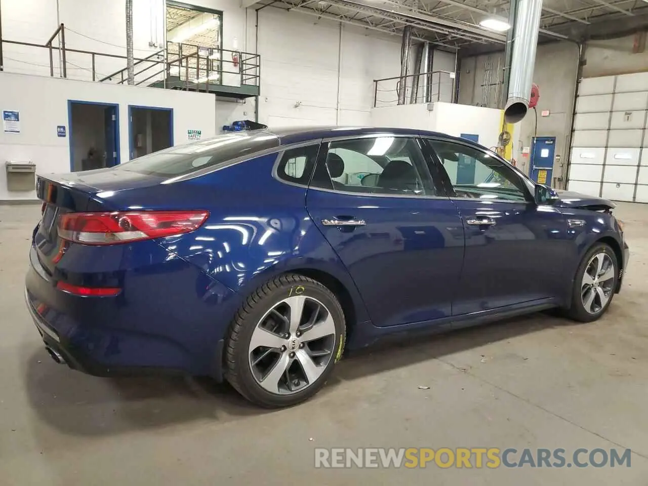 3 Photograph of a damaged car 5XXGT4L30KG289823 KIA OPTIMA 2019