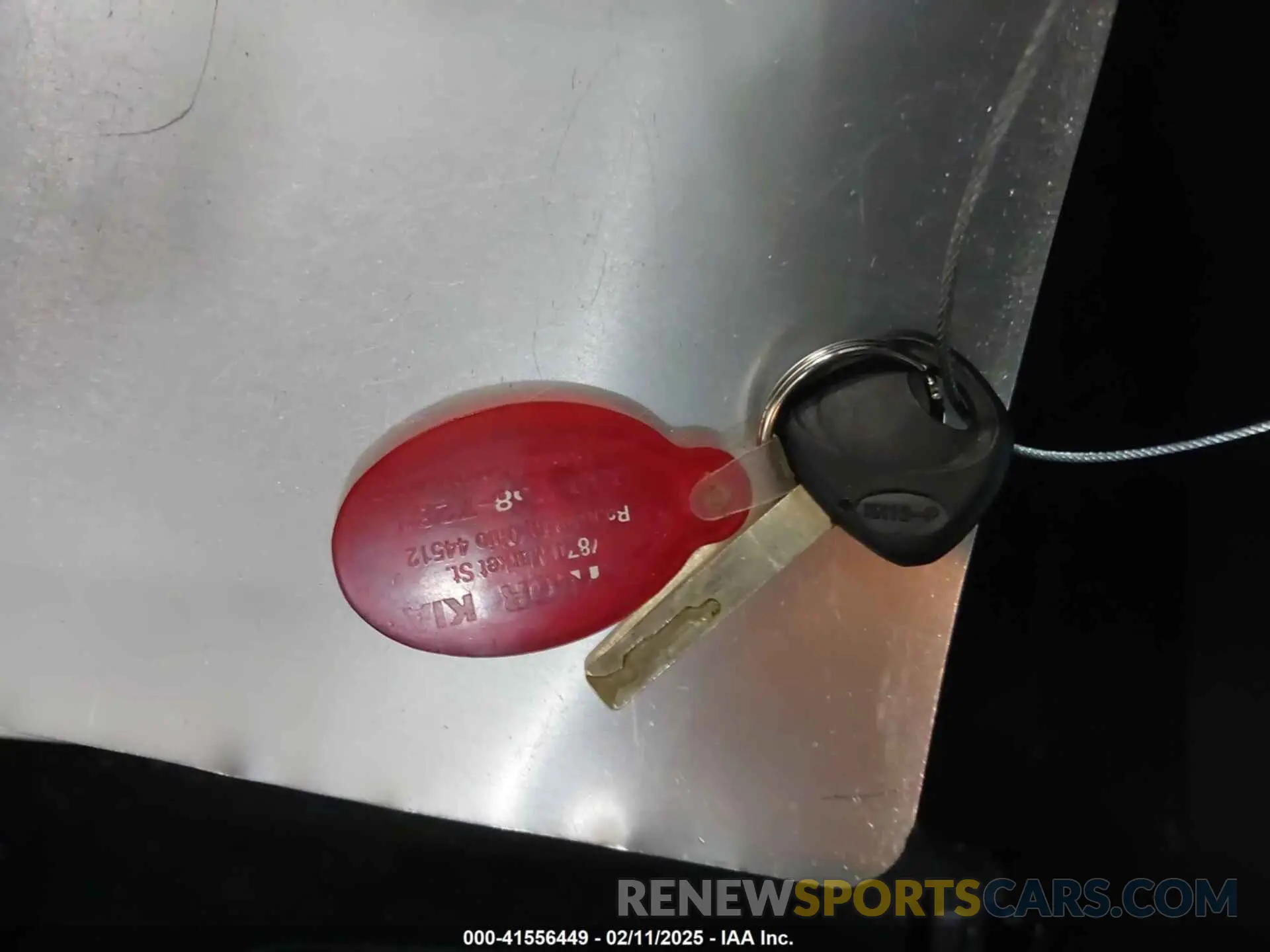 11 Photograph of a damaged car 5XXGT4L30KG290244 KIA OPTIMA 2019