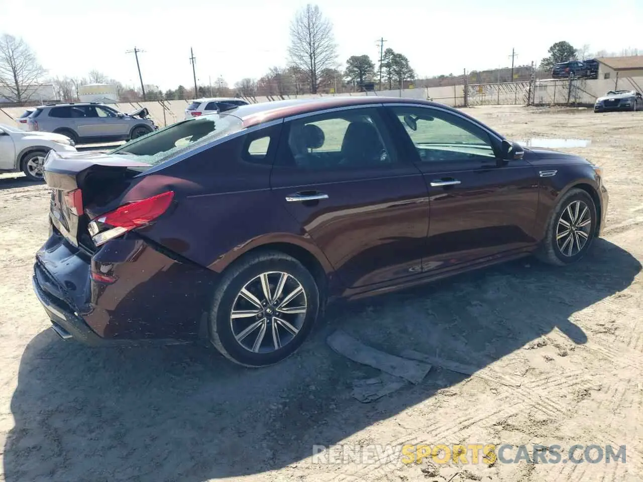 3 Photograph of a damaged car 5XXGT4L30KG311450 KIA OPTIMA 2019