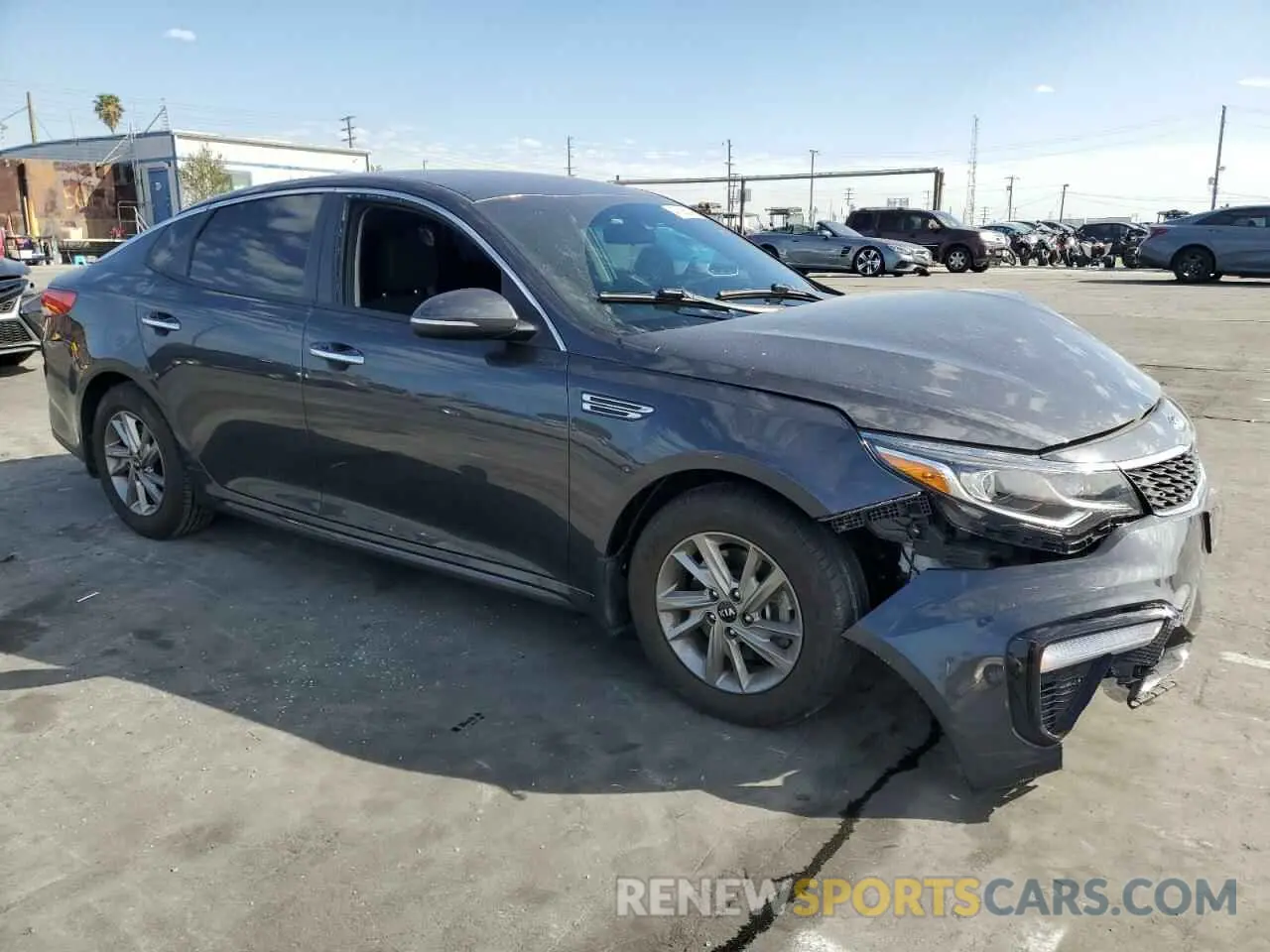 4 Photograph of a damaged car 5XXGT4L30KG318253 KIA OPTIMA 2019