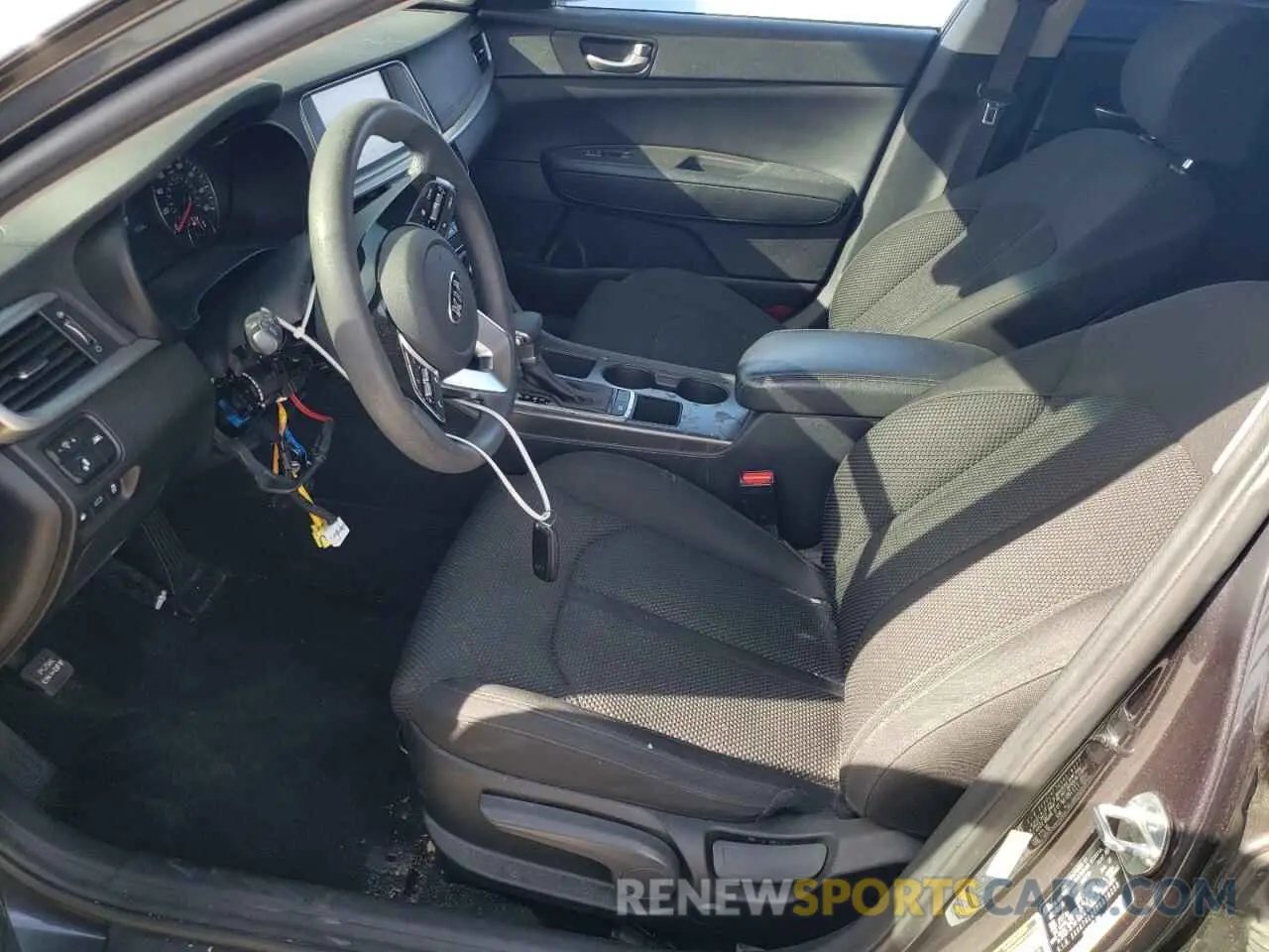 7 Photograph of a damaged car 5XXGT4L30KG318253 KIA OPTIMA 2019