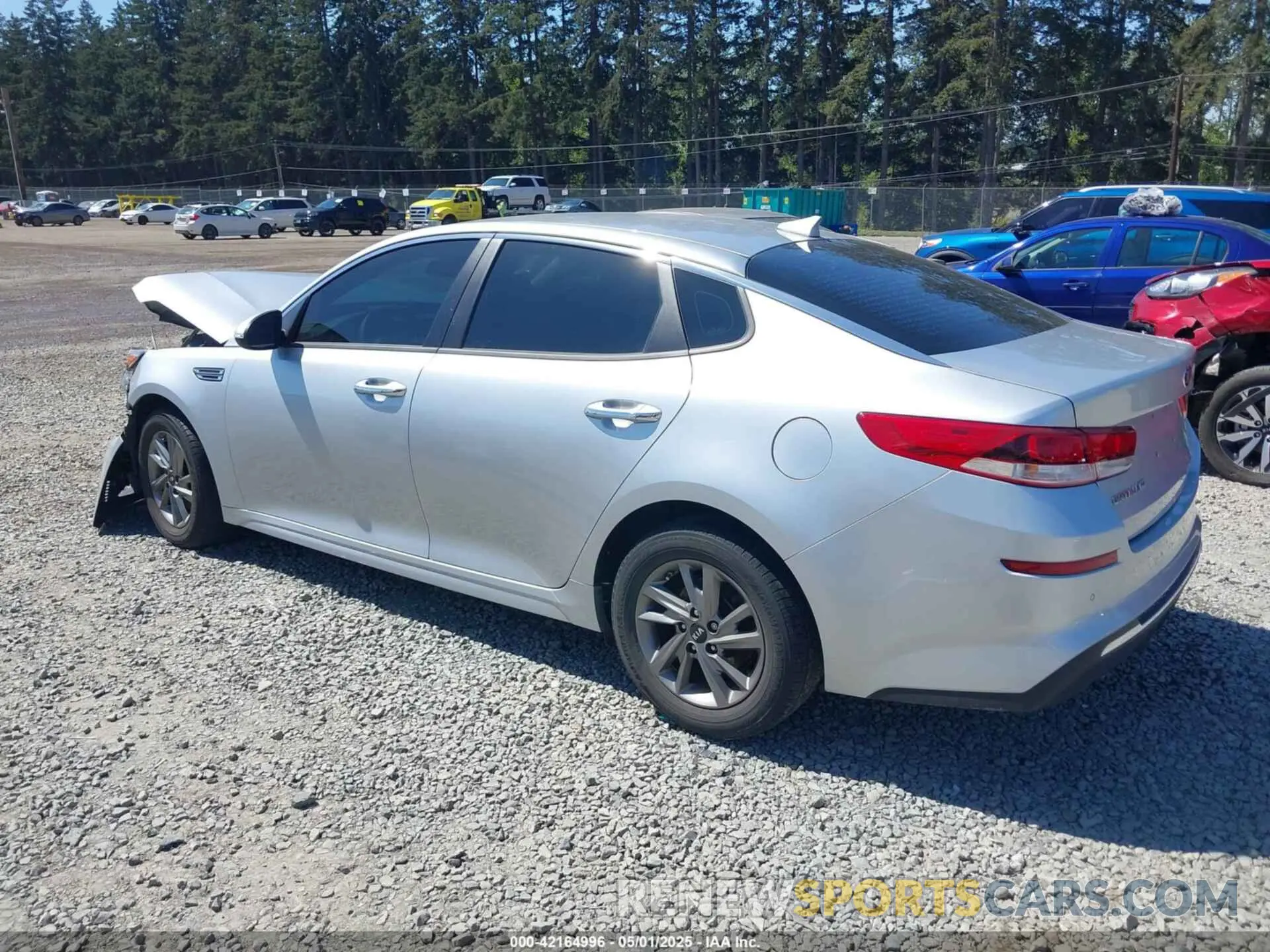 3 Photograph of a damaged car 5XXGT4L30KG327423 KIA OPTIMA 2019