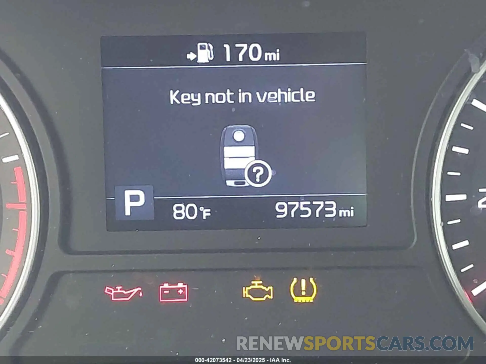 14 Photograph of a damaged car 5XXGT4L30KG333769 KIA OPTIMA 2019