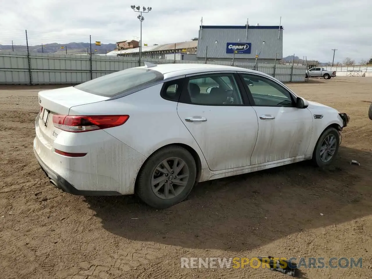 3 Photograph of a damaged car 5XXGT4L30KG338082 KIA OPTIMA 2019