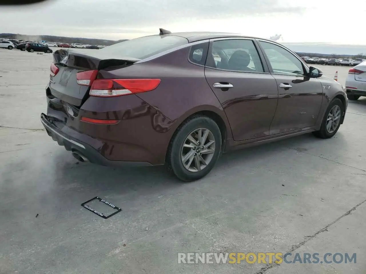 3 Photograph of a damaged car 5XXGT4L30KG348448 KIA OPTIMA 2019