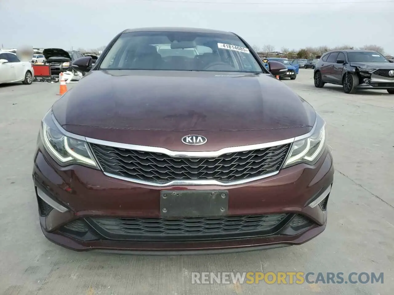 5 Photograph of a damaged car 5XXGT4L30KG348448 KIA OPTIMA 2019