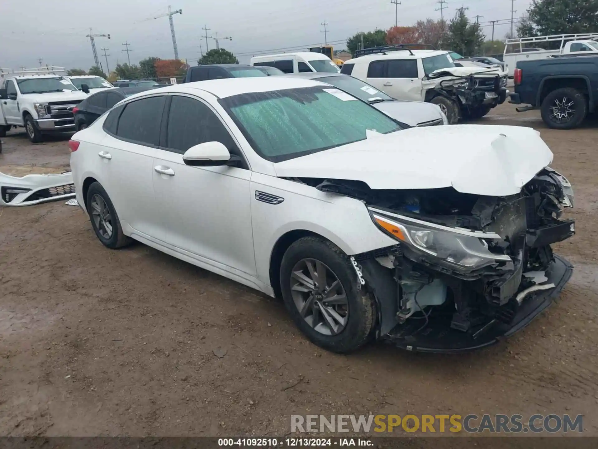 1 Photograph of a damaged car 5XXGT4L30KG350958 KIA OPTIMA 2019