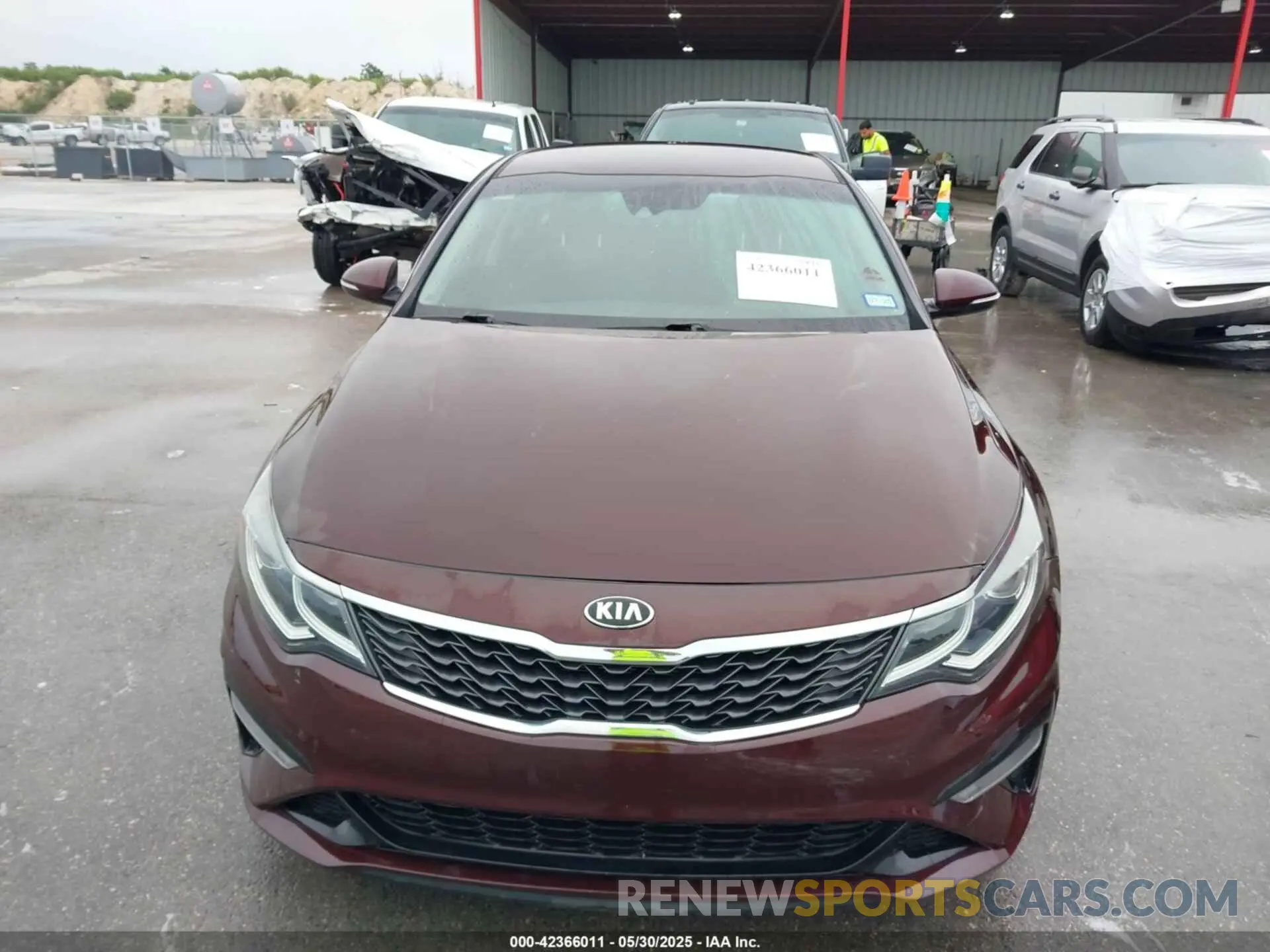 12 Photograph of a damaged car 5XXGT4L30KG355125 KIA OPTIMA 2019