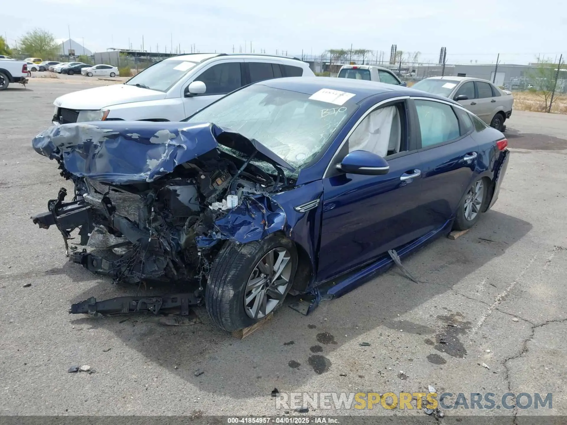 2 Photograph of a damaged car 5XXGT4L30KG357618 KIA OPTIMA 2019