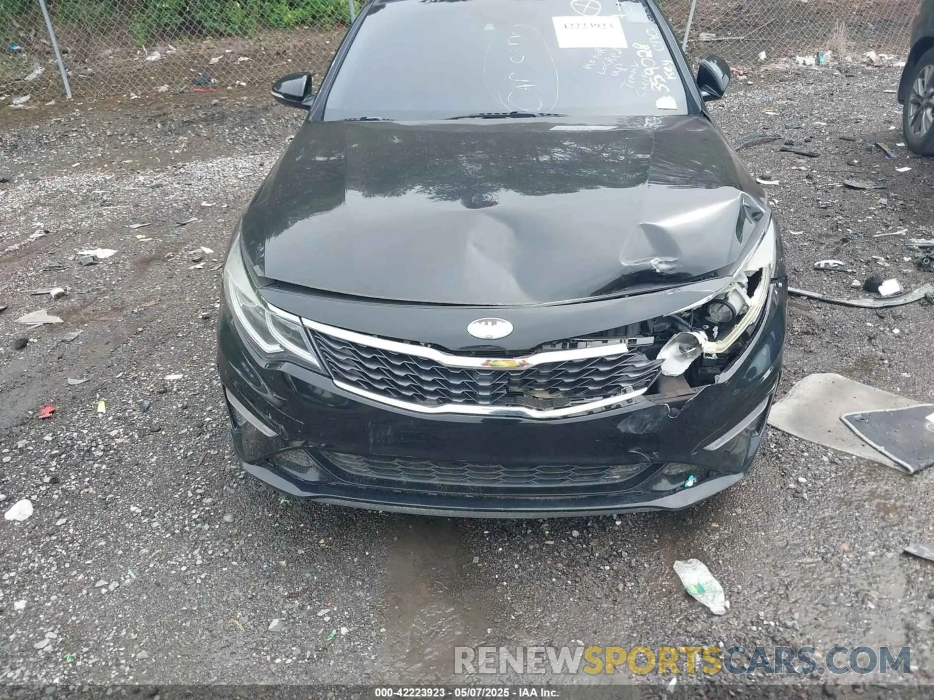 12 Photograph of a damaged car 5XXGT4L30KG359028 KIA OPTIMA 2019