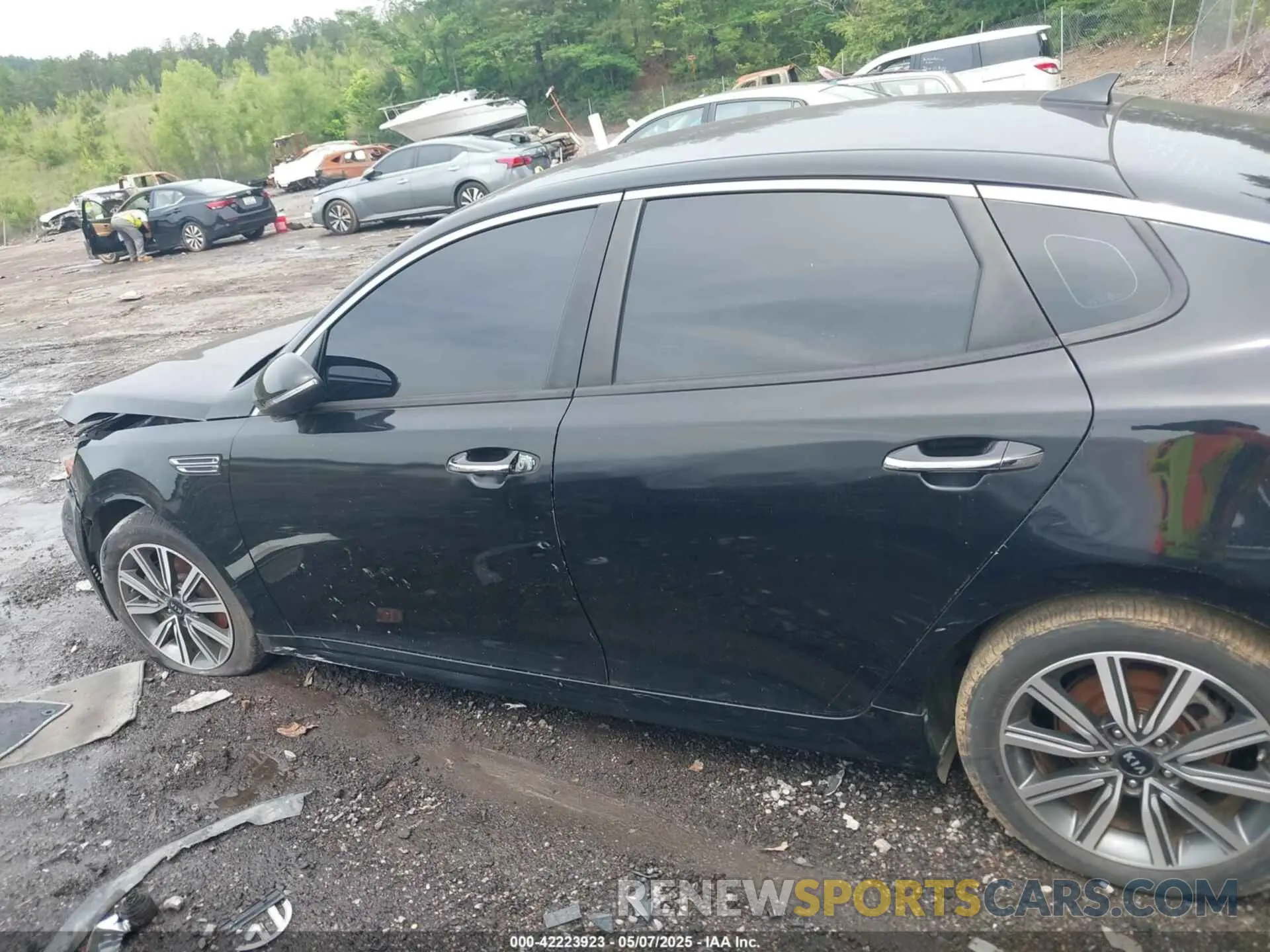 14 Photograph of a damaged car 5XXGT4L30KG359028 KIA OPTIMA 2019