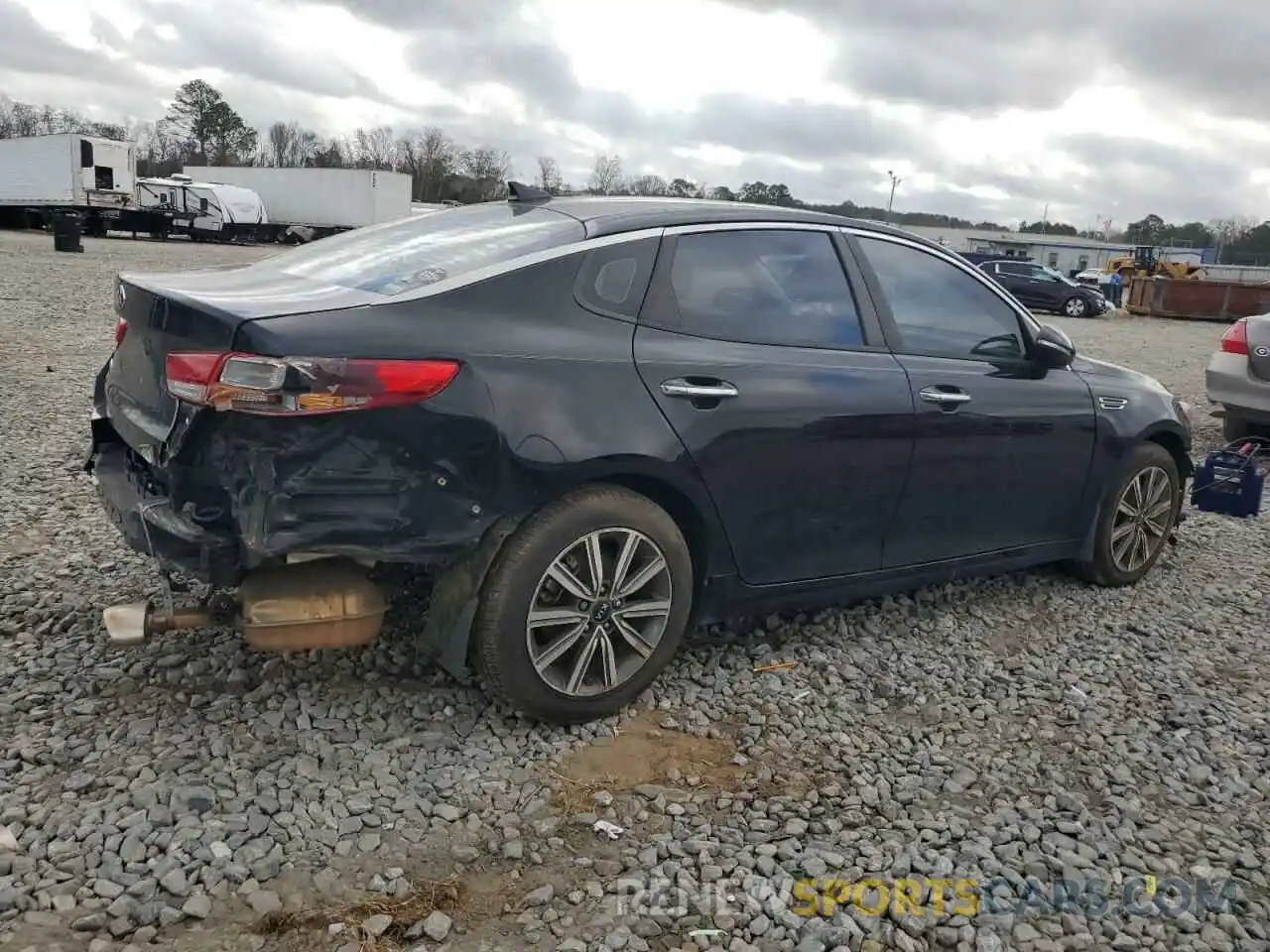 3 Photograph of a damaged car 5XXGT4L30KG361622 KIA OPTIMA 2019