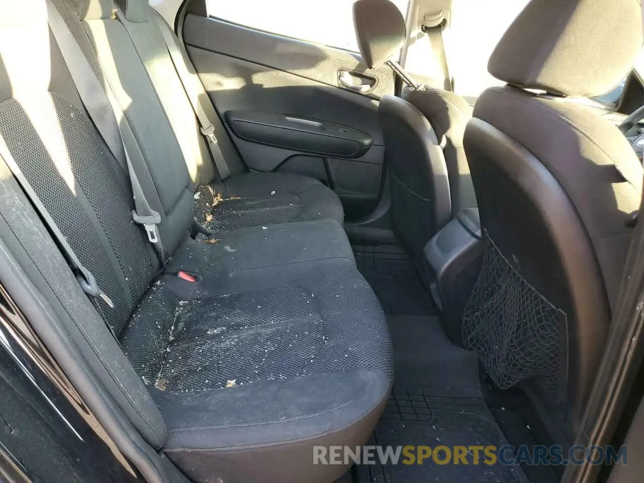 10 Photograph of a damaged car 5XXGT4L31KG279267 KIA OPTIMA 2019
