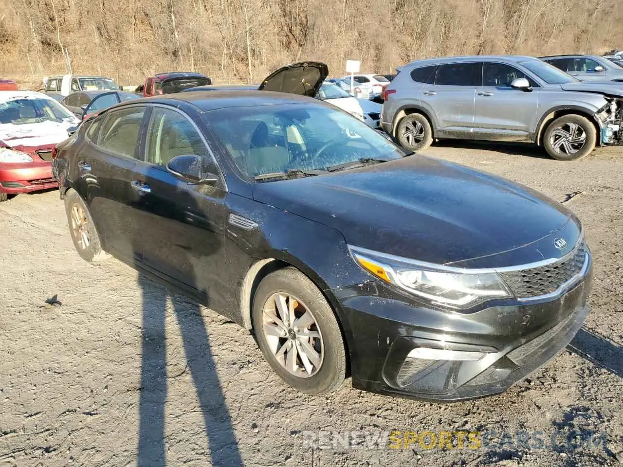 4 Photograph of a damaged car 5XXGT4L31KG279267 KIA OPTIMA 2019