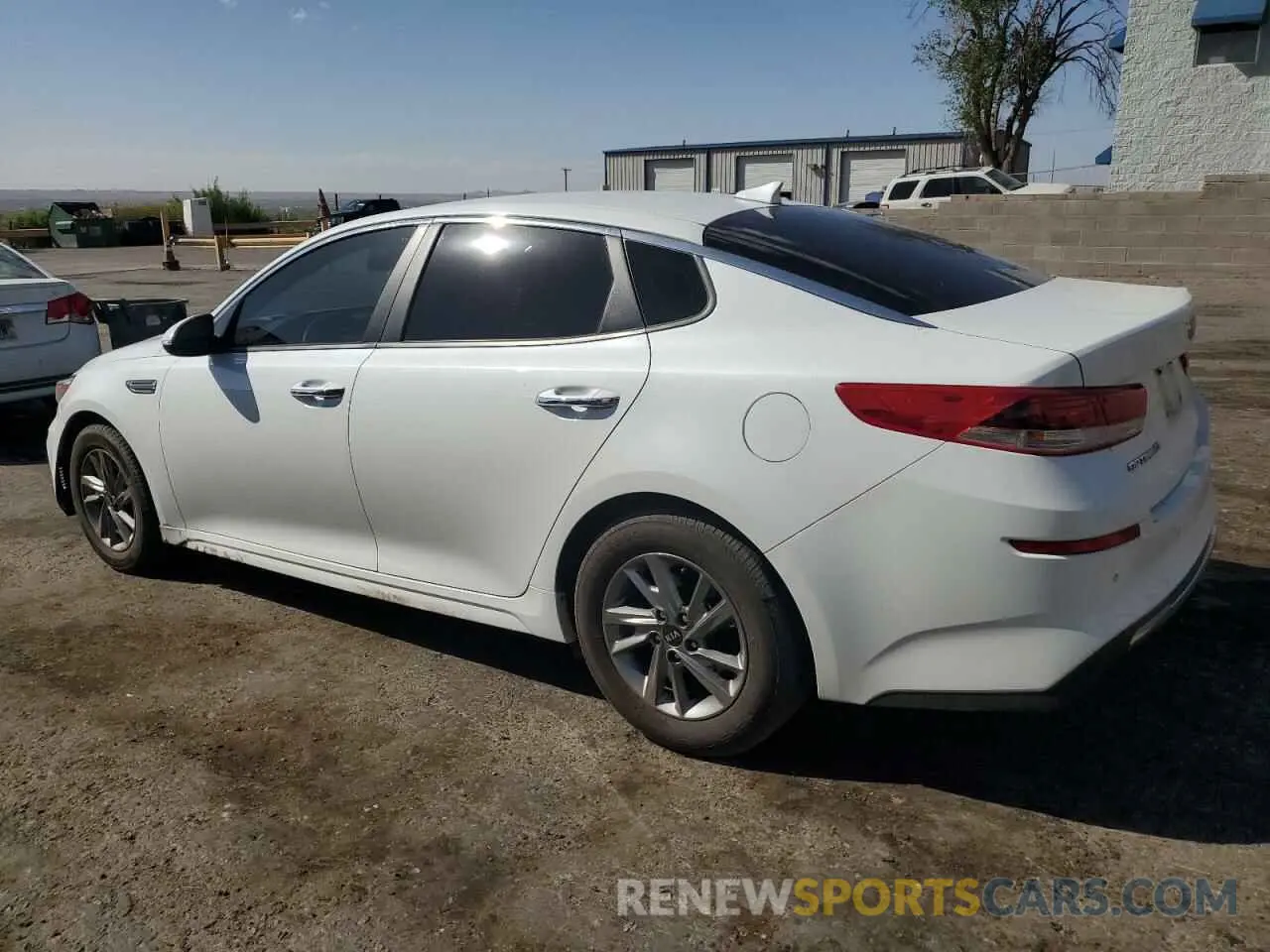 2 Photograph of a damaged car 5XXGT4L31KG293945 KIA OPTIMA 2019