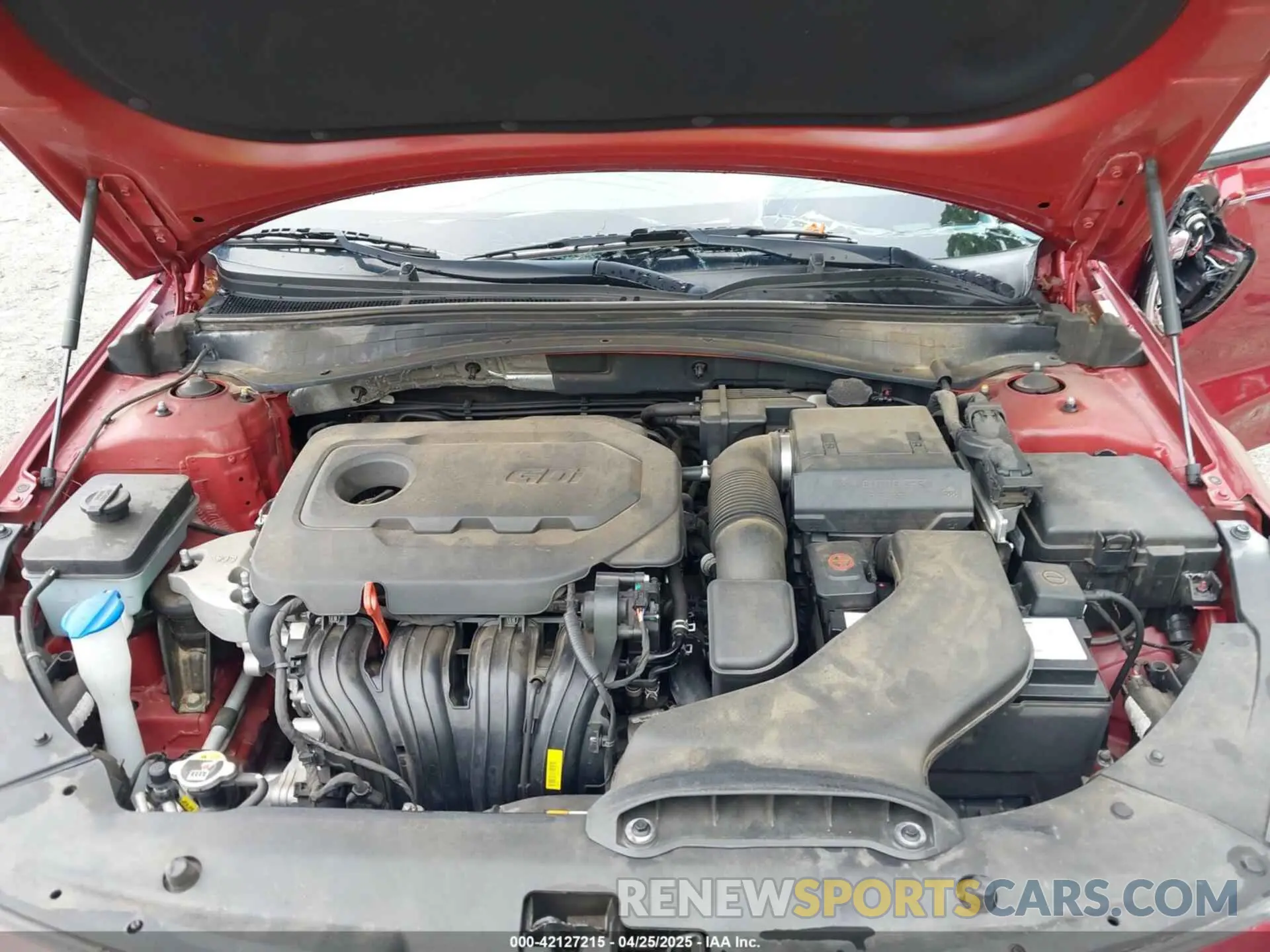 10 Photograph of a damaged car 5XXGT4L31KG295016 KIA OPTIMA 2019