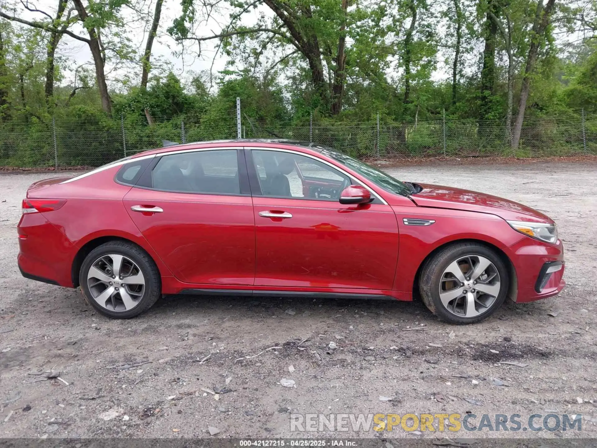 14 Photograph of a damaged car 5XXGT4L31KG295016 KIA OPTIMA 2019