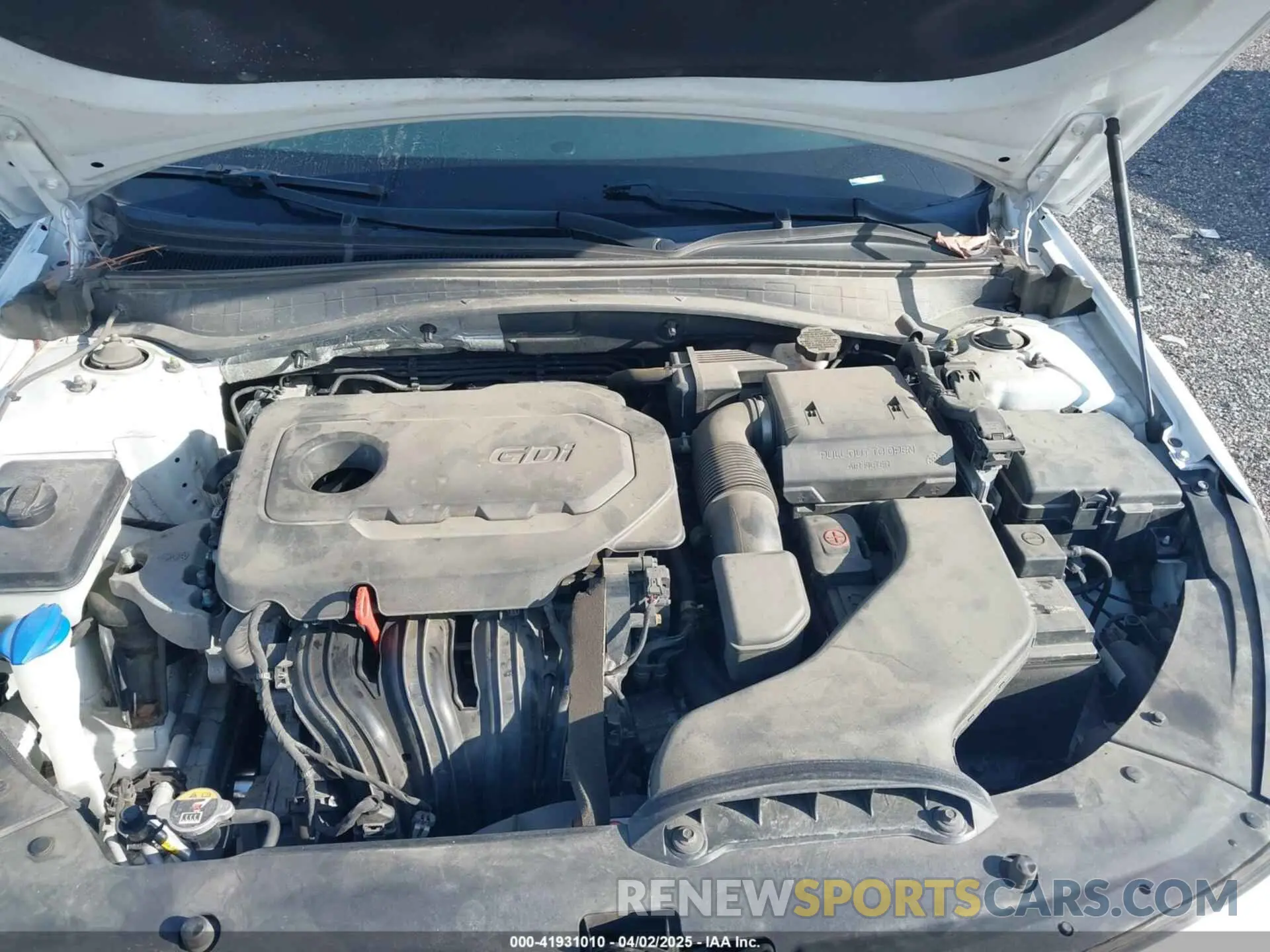 10 Photograph of a damaged car 5XXGT4L31KG301090 KIA OPTIMA 2019