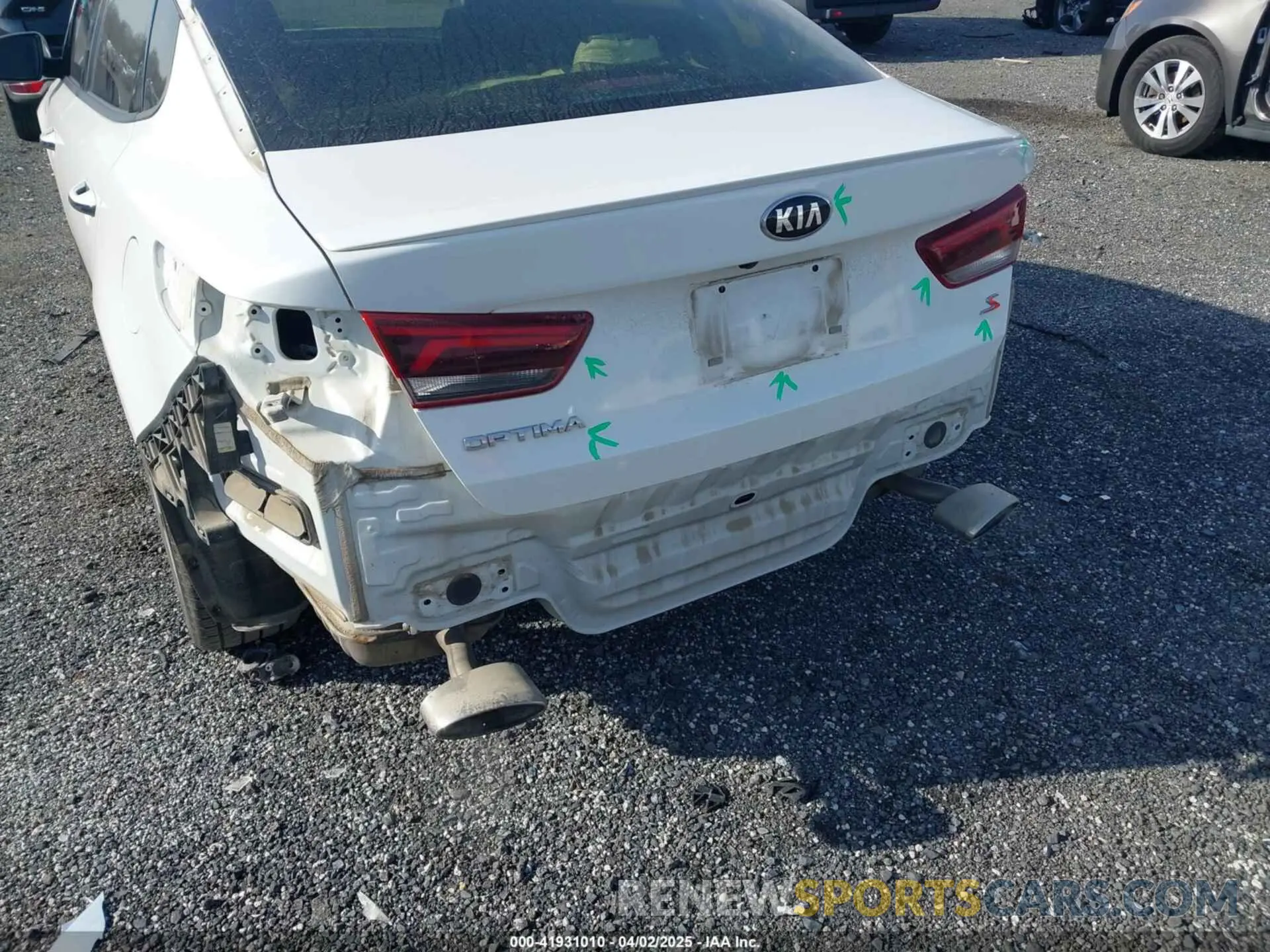 6 Photograph of a damaged car 5XXGT4L31KG301090 KIA OPTIMA 2019